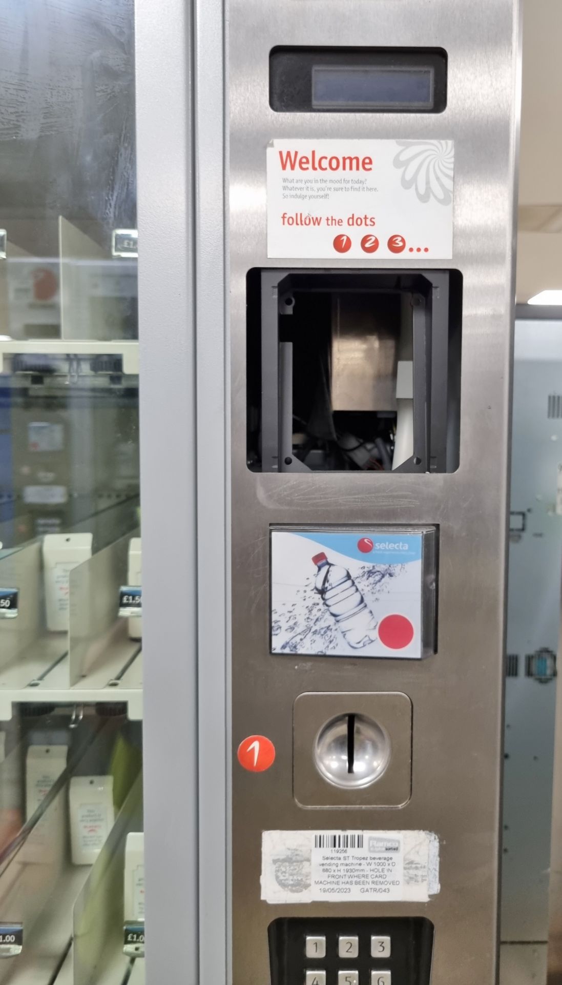 Selecta ST Tropez beverage vending machine - W 1000 x D 880 x H 1930mm - HOLE IN FRONT - Bild 5 aus 5