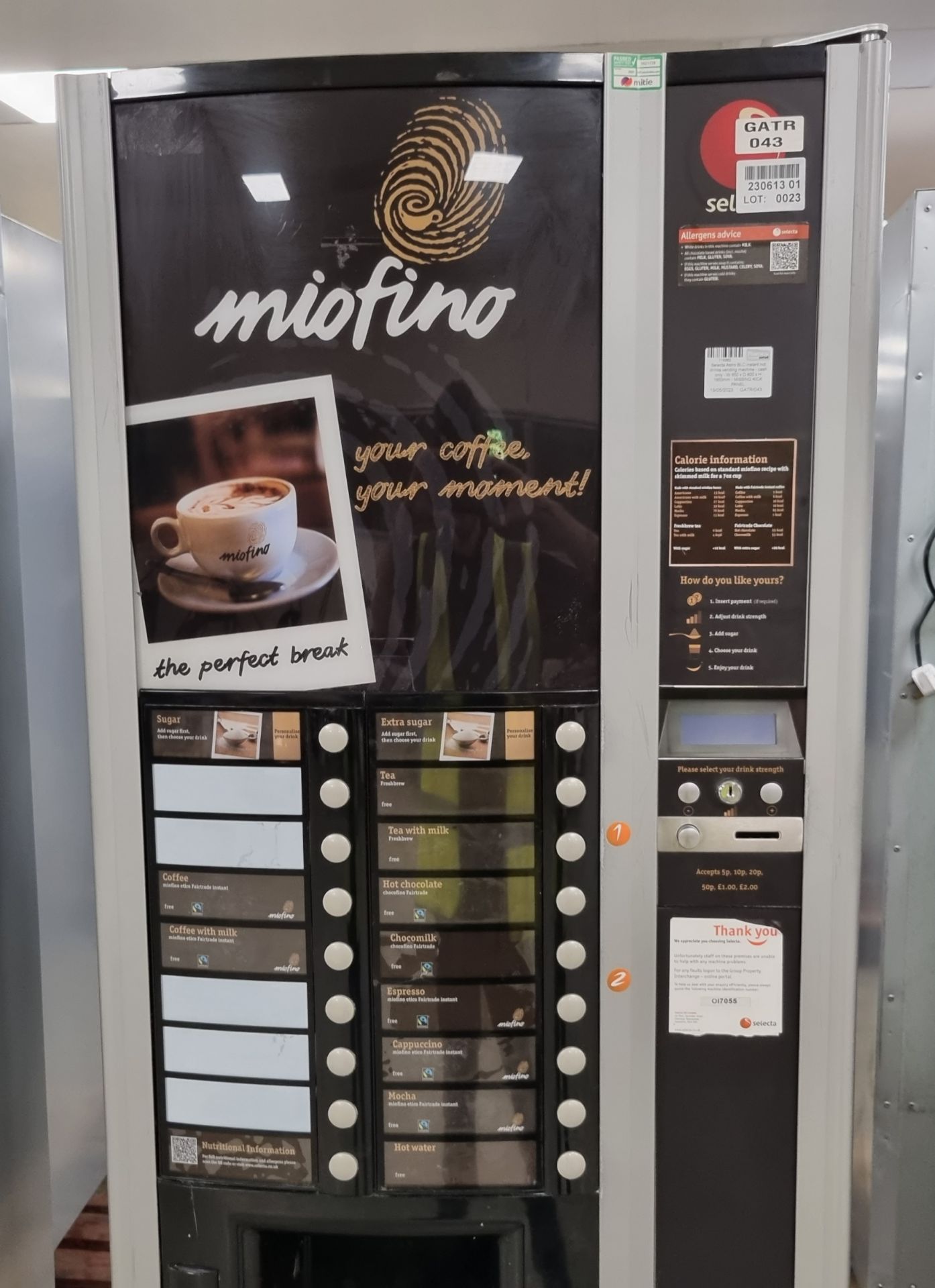 Selecta Astro BLC instant hot drinks vending machine - cash only - W 650 x D 800 x H 1850mm - Image 4 of 10