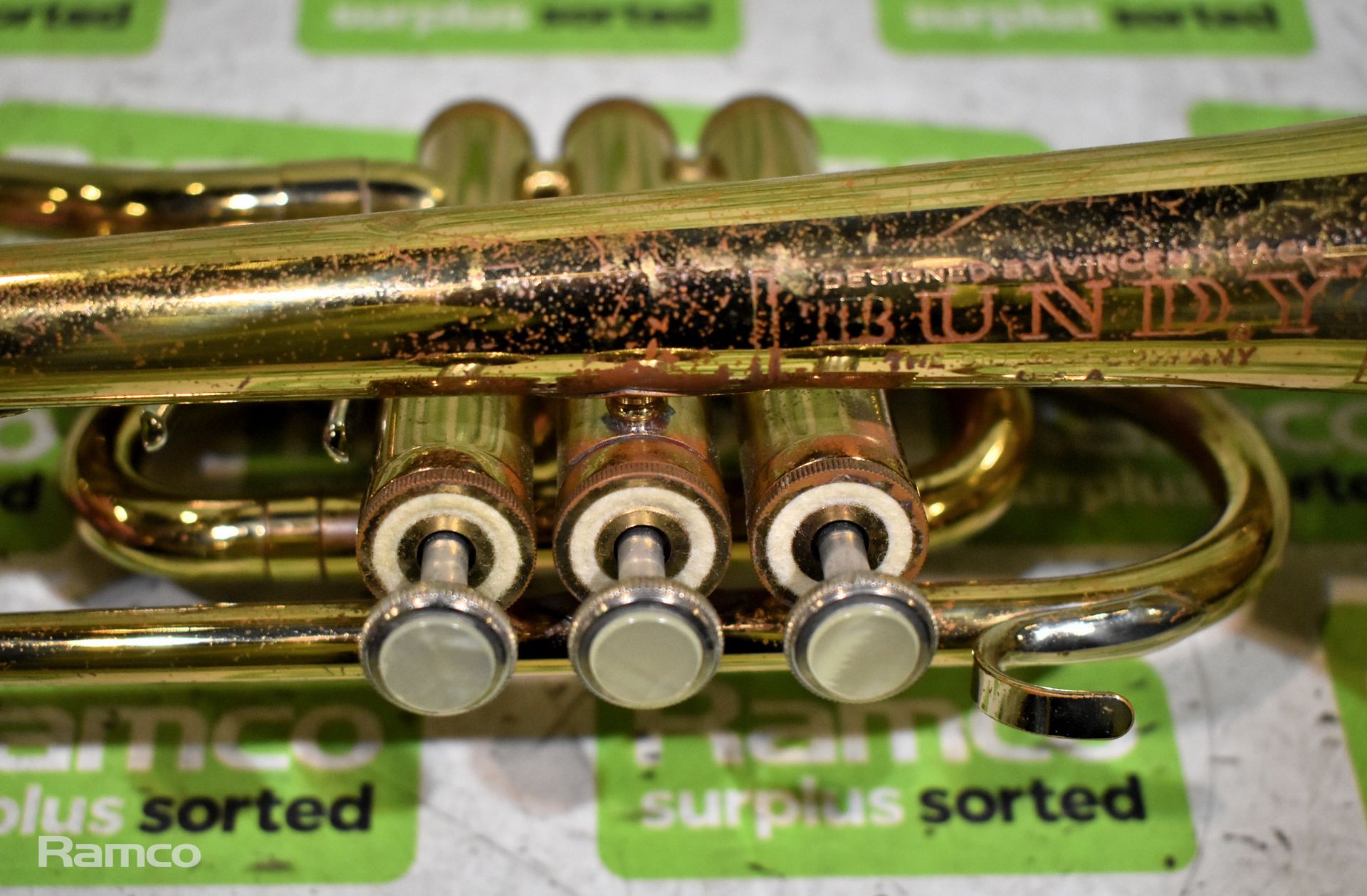 Vincent Bach Bundy cornet in hard plastic carry case - Serial No. ML 752651 - CRACKED CASE - Bild 7 aus 17