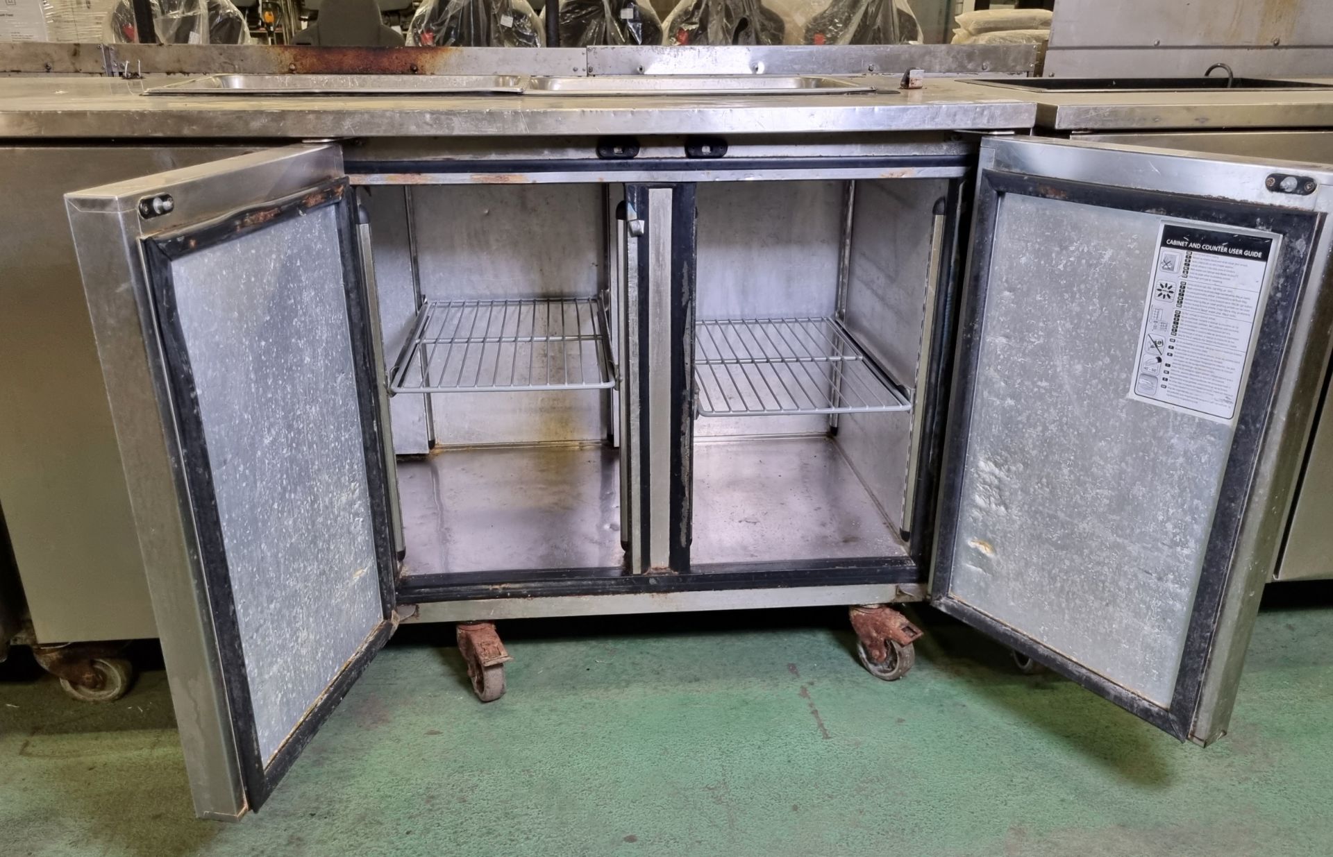 Foster PRO 1/3H-A stainless steel triple door counter fridge - SPARES OR REPAIRS - W 1865 x D 705mm - Image 5 of 9