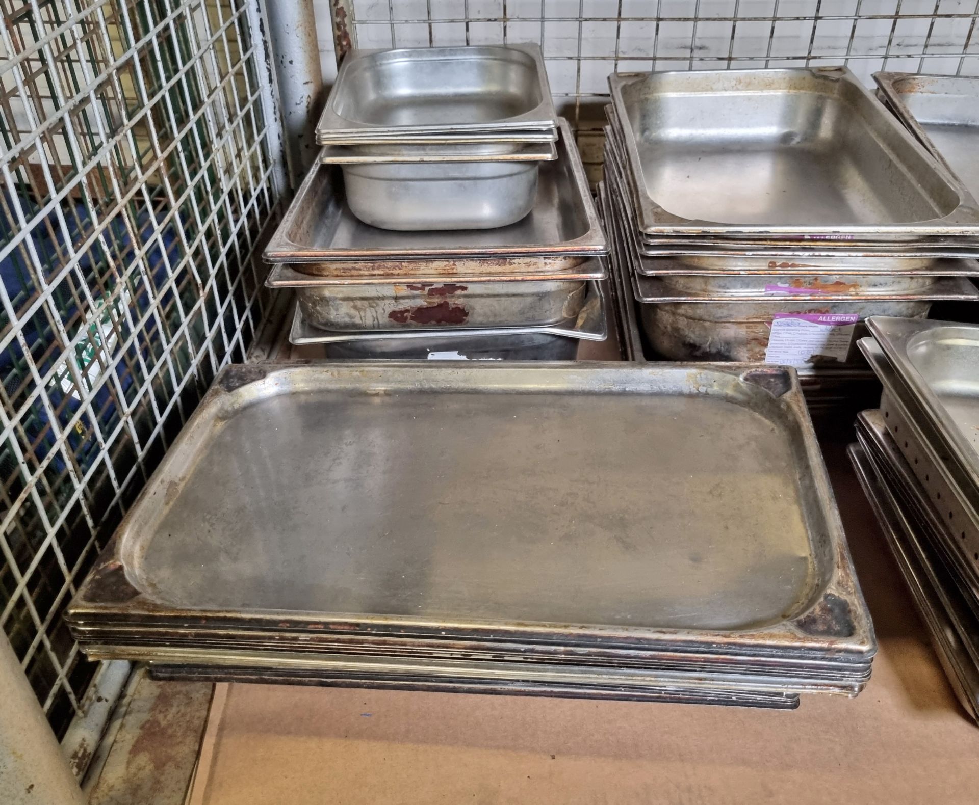 Catering spares - gastronorm pans and lids mixed lengths and depths - Image 4 of 4