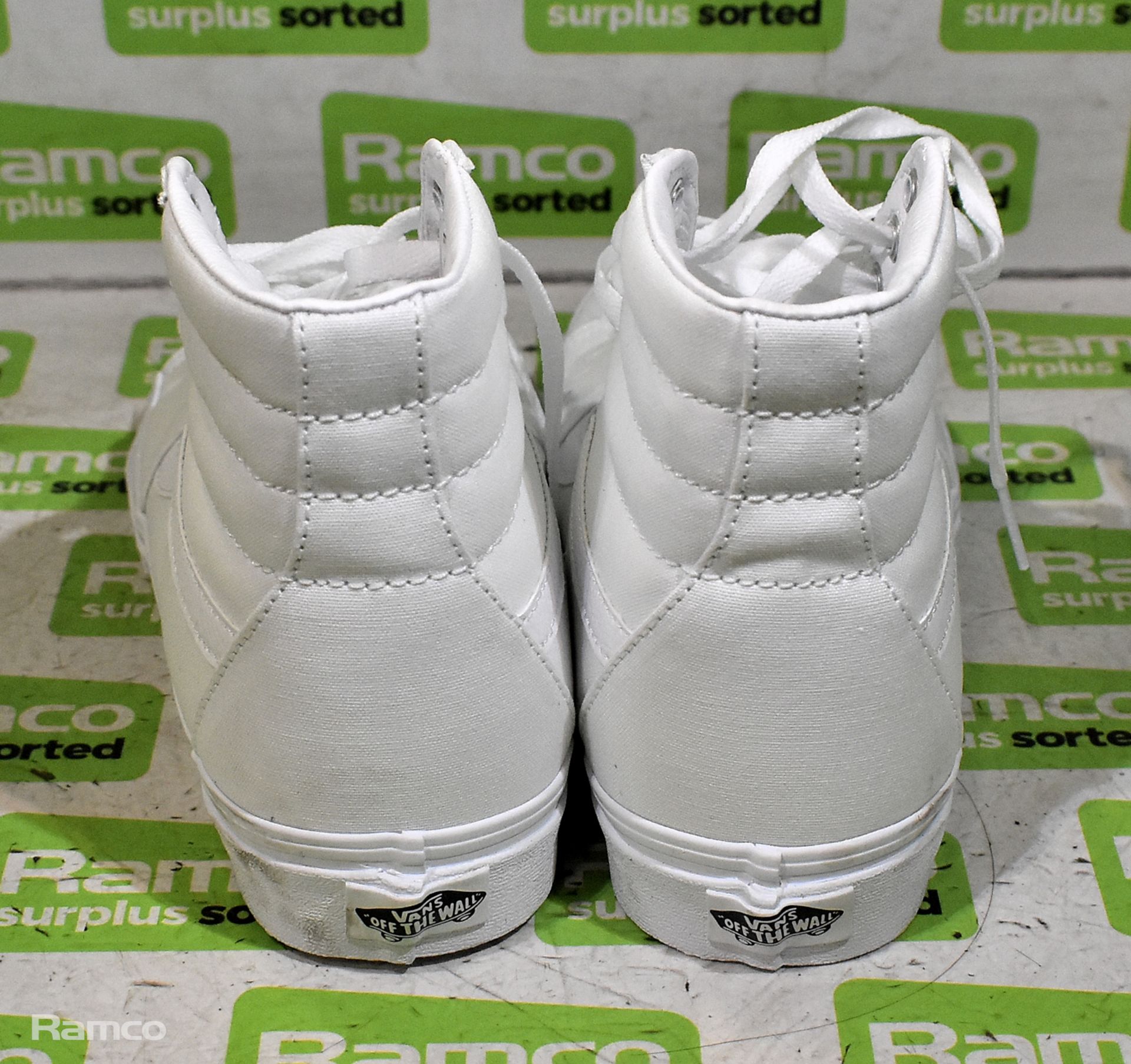 VANS Sk8-Hi white high top trainers - UK size 7 - not worn, still in box - Bild 3 aus 6