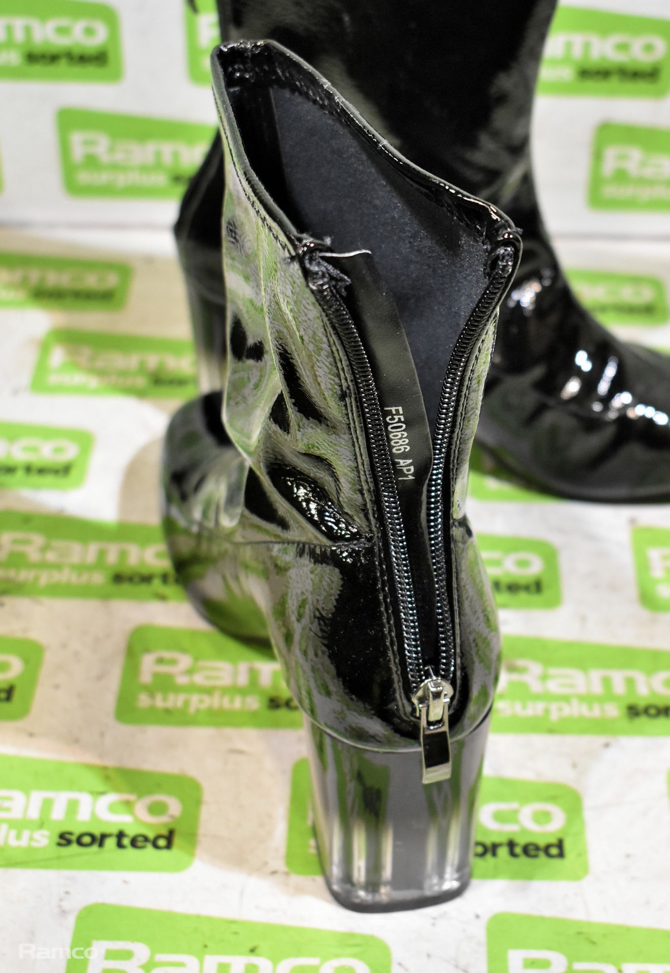 SpotOn F50686 black patent zip-up boots - UK size 4 - not worn - still boxed - Bild 3 aus 6