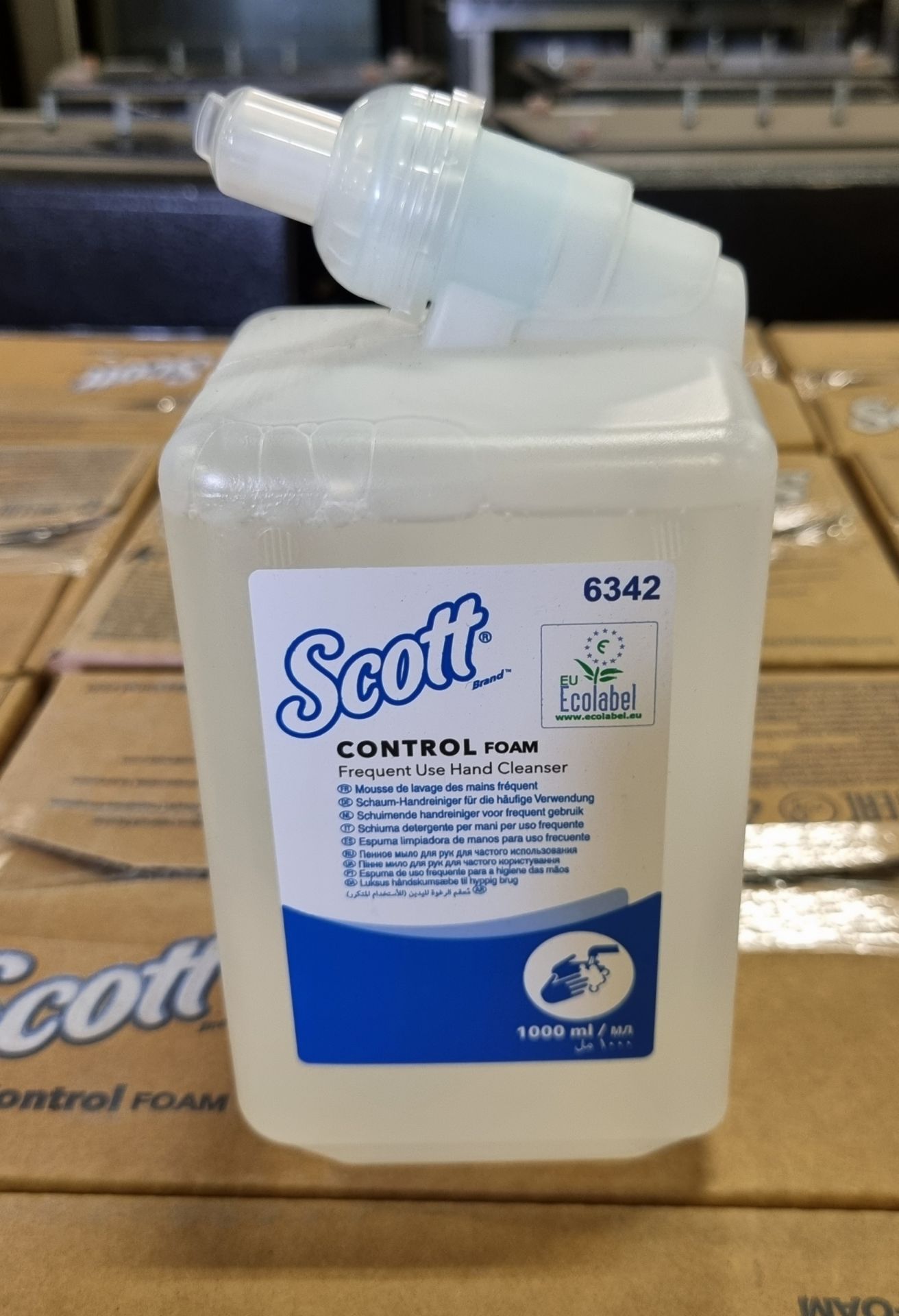 60x boxes of Scott Control Foam 6342 frequent used hand cleanser - 1L bottles - 6 per box - Image 3 of 4