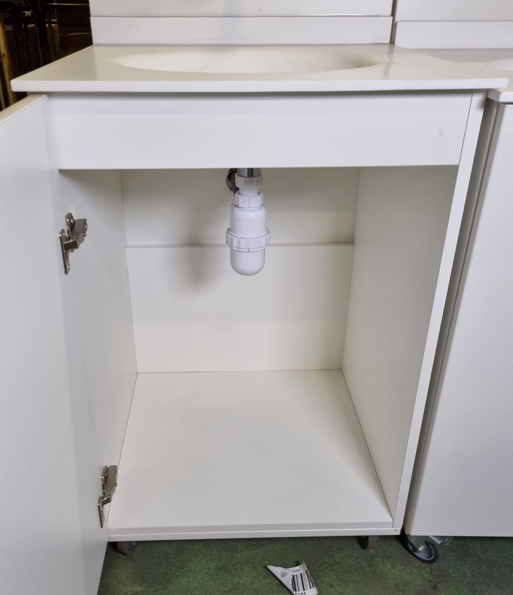 Portable hand wash station with under counter storage & Armitage Shanks mixer tap L 600 x W 680 - Bild 4 aus 4