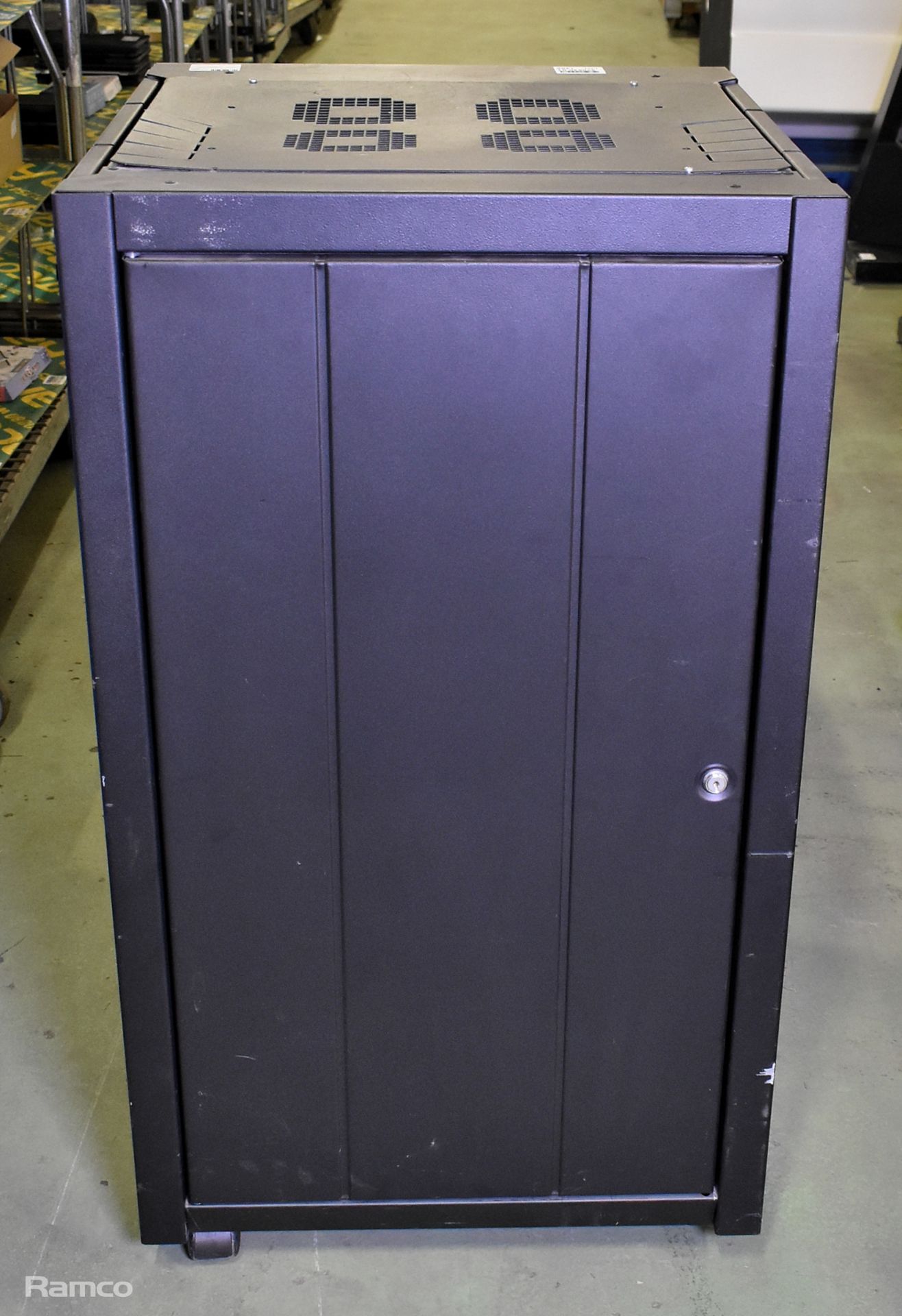 Cannon Portable server cabinet - W 620 x D 660 x H 1080mm - Image 4 of 5