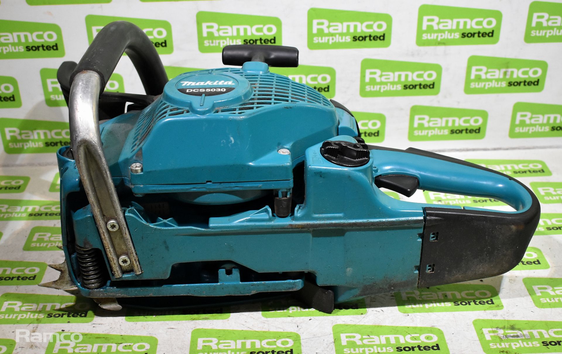 Makita DCS5030 50cc petrol chainsaw - BODY ONLY - Bild 5 aus 5