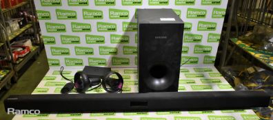 Samsung HW-H355 soundbar and PS-EW-1 subwoofer speakers, Oculus Rift controllers - missing headset