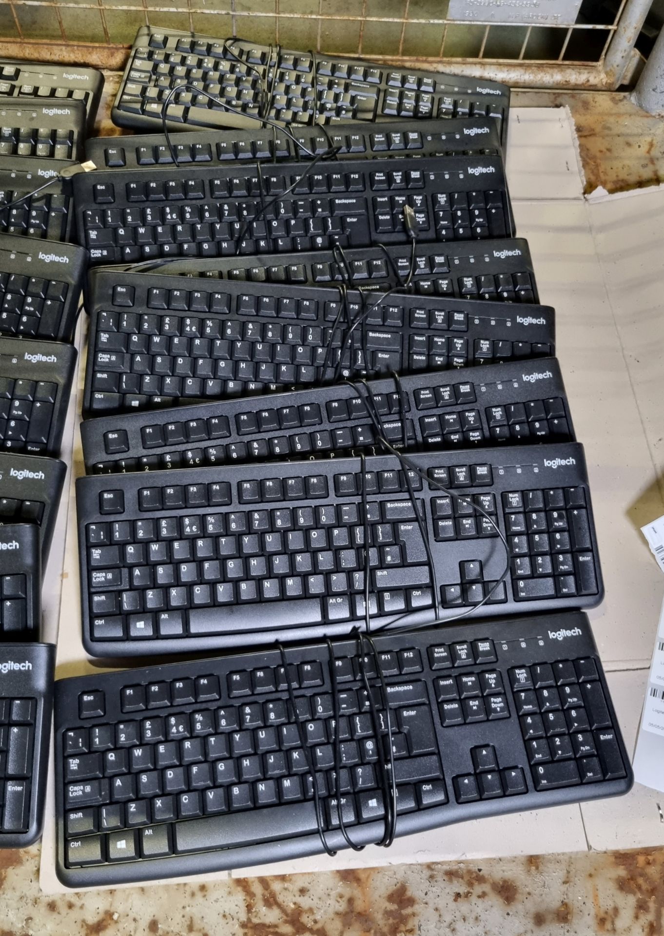 16x Logitech K120 wired USB keyboards - Bild 2 aus 3