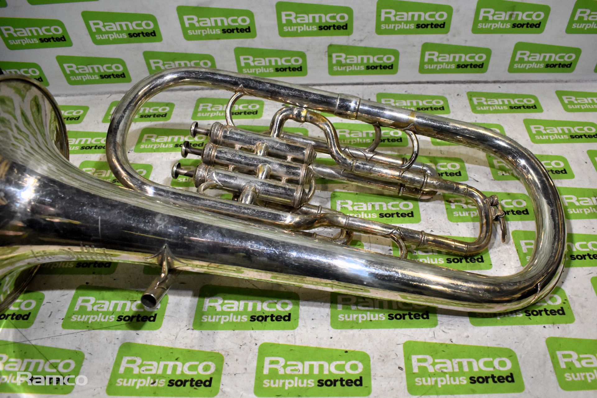 The Triumph tenor horn in hard carry case - Serial No. 14847 - Bild 12 aus 14