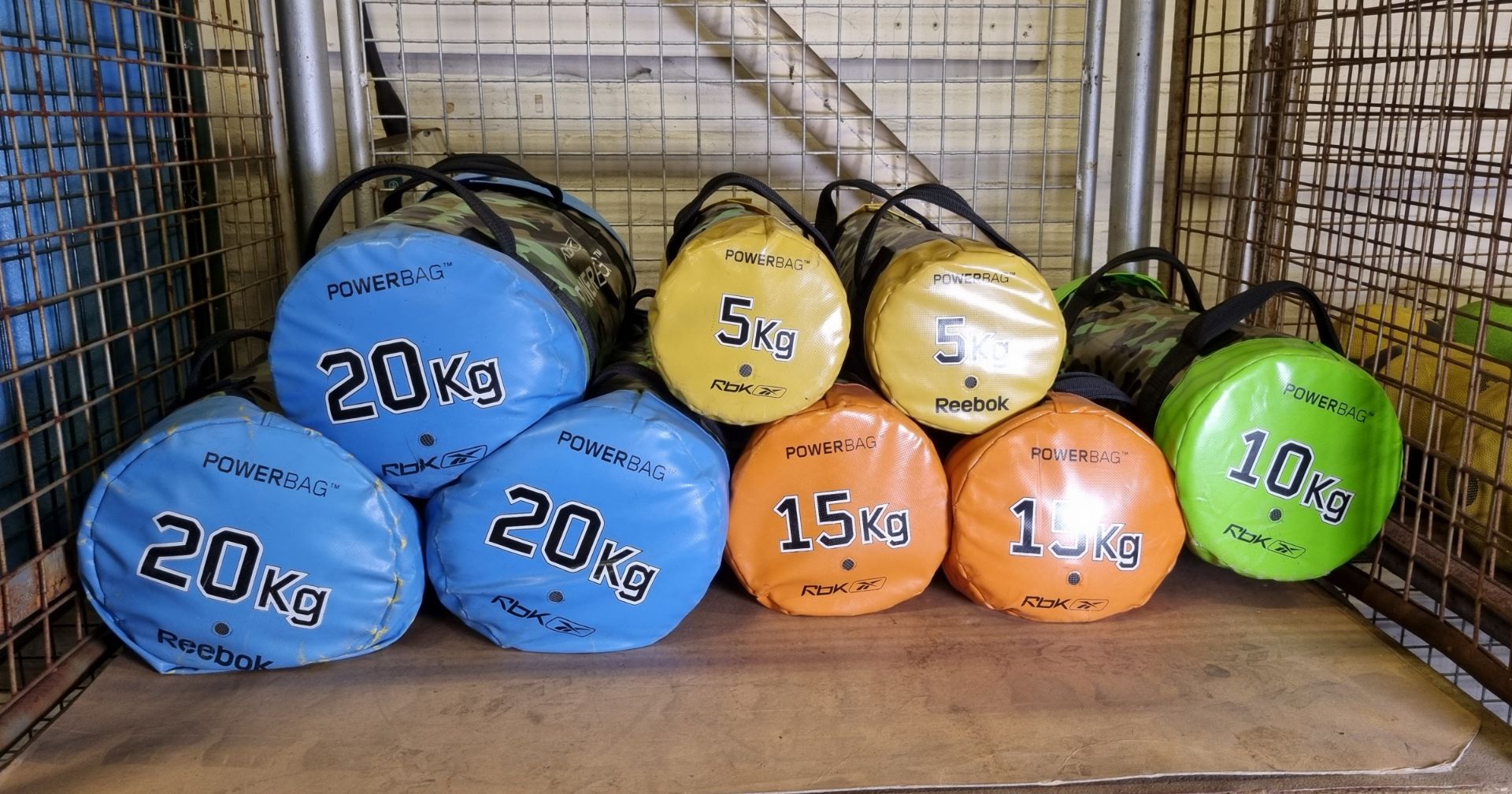 8x Reebok powerbag exercise set - 2x 5kg - 1x 10kg, 2x 15kg, 3x 20kg