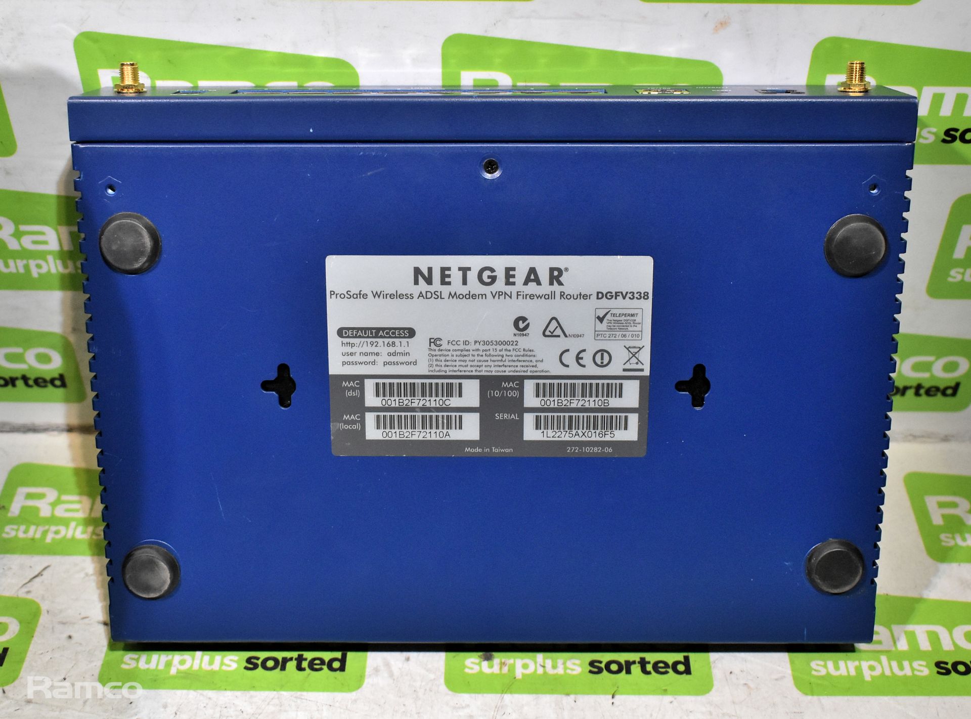 Netgear Prosafe DGFV338 ADSL modem VPN firewall router, Benq MP622 projector with case - Image 4 of 12