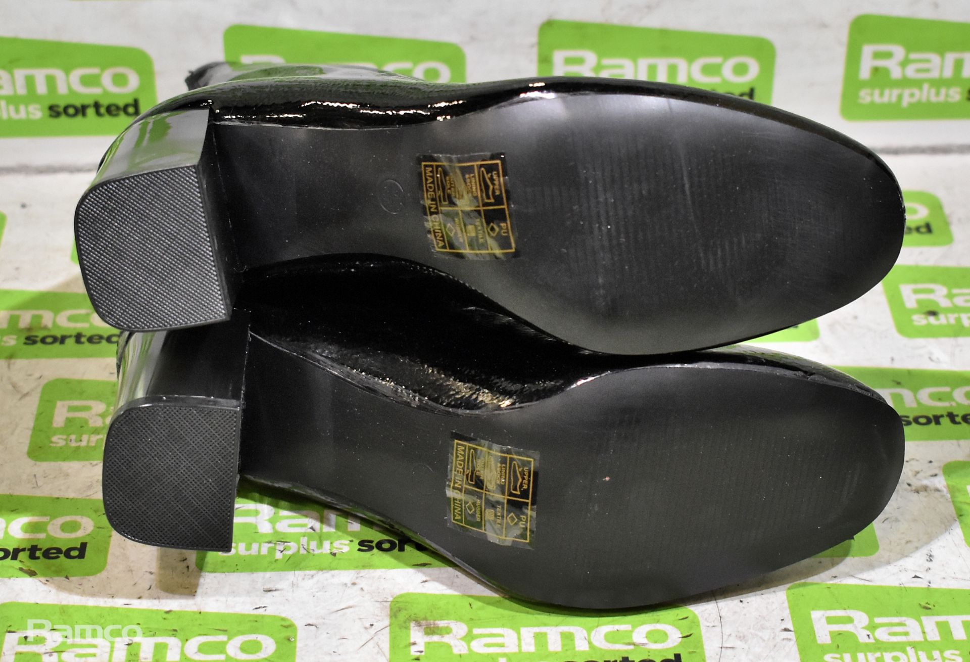 SpotOn F50686 black patent zip-up boots - UK size 4 - not worn - still boxed - Bild 5 aus 6