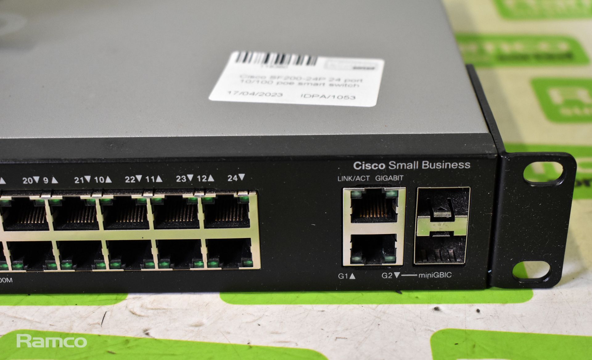 Cisco SF200-24P 24 port 10/100 poe smart switch - Image 2 of 5
