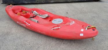 Fluid Kayak - red - L 2850 x W 800 x H 450mm