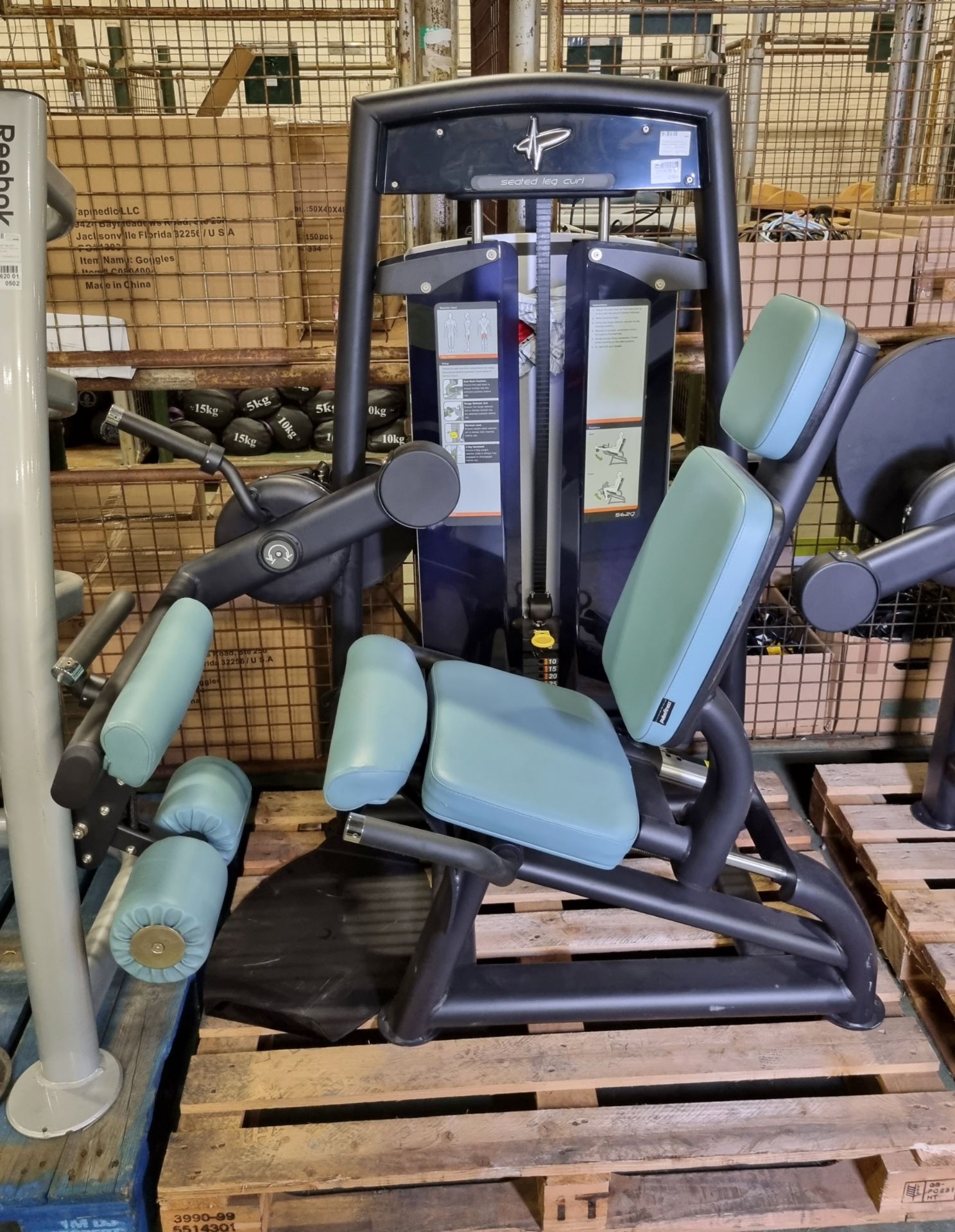 Pulse 562g seated leg curl exercise machine - W 1350 x D 1030 x H 1500mm