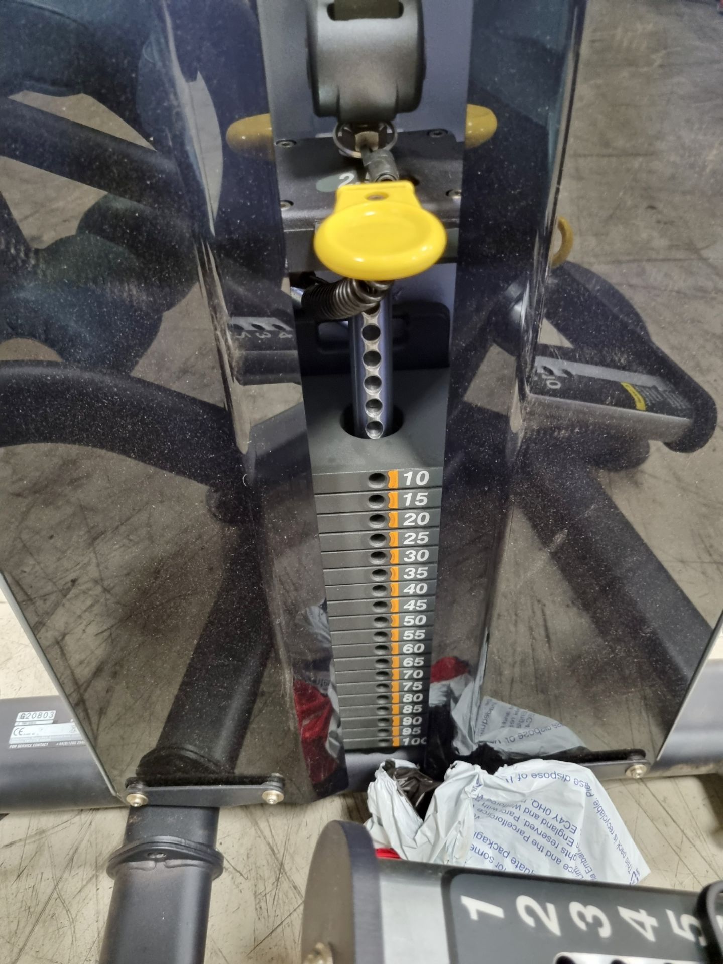 Pulse 562g seated leg curl exercise machine - W 1350 x D 1030 x H 1500mm - Bild 6 aus 6