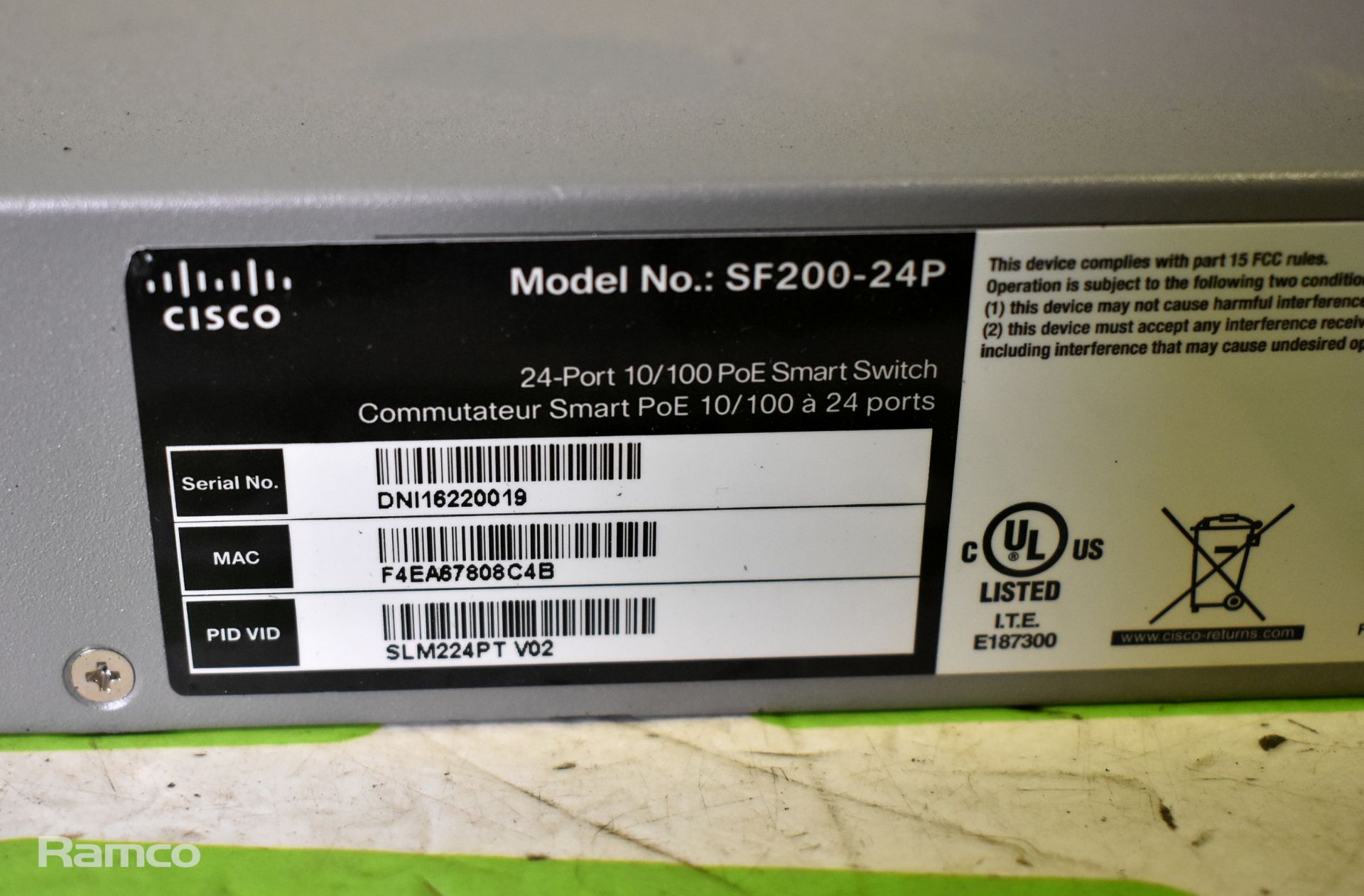 Cisco SF200-24P 24 port 10/100 poe smart switch - Image 4 of 4
