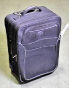 Manta 21.5 inch lightweight expandable suitcase - L 400 x W 250 x H 580mm