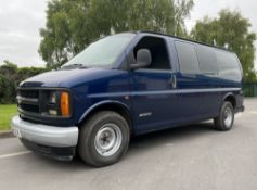 2002 Chevrolet express passenger van - blue - 5.0 v8 4l60e transmission - 96,807 Miles