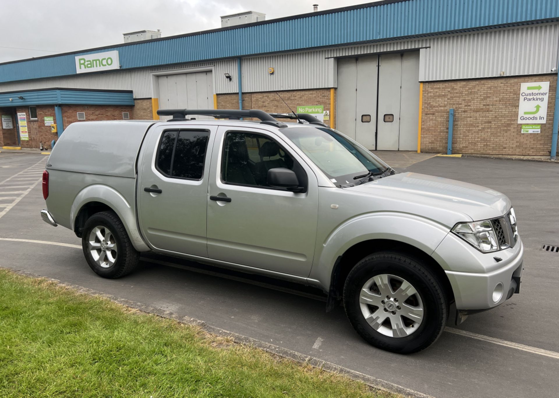 2006 Nissan Navara DCI Outlaw Pick-Up - 2488cc - Diesel - 6 Speed Manual - 68585 Miles - Bild 3 aus 42