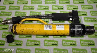 Weber Hydraulik RZT2-1122 heavy duty hydraulic rescue ram