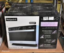 Hotpoint MWH338SX Supreme Chef combination microwave