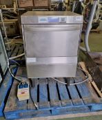 Winterhalter IPX3 dishwasher - W 640 x D 680 x H 1060mm