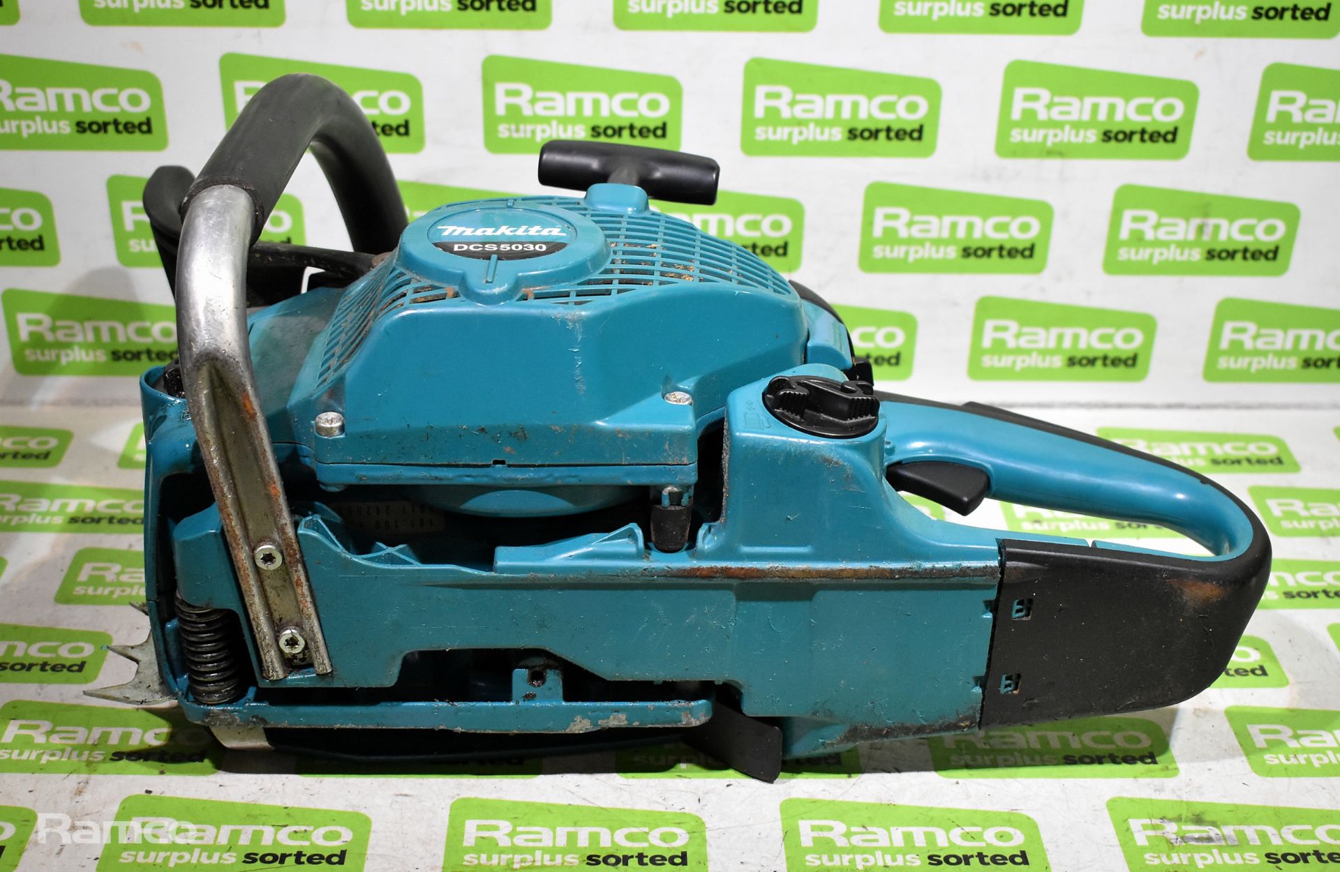 Makita DCS5030 50cc petrol chainsaw - BODY ONLY - Bild 5 aus 5