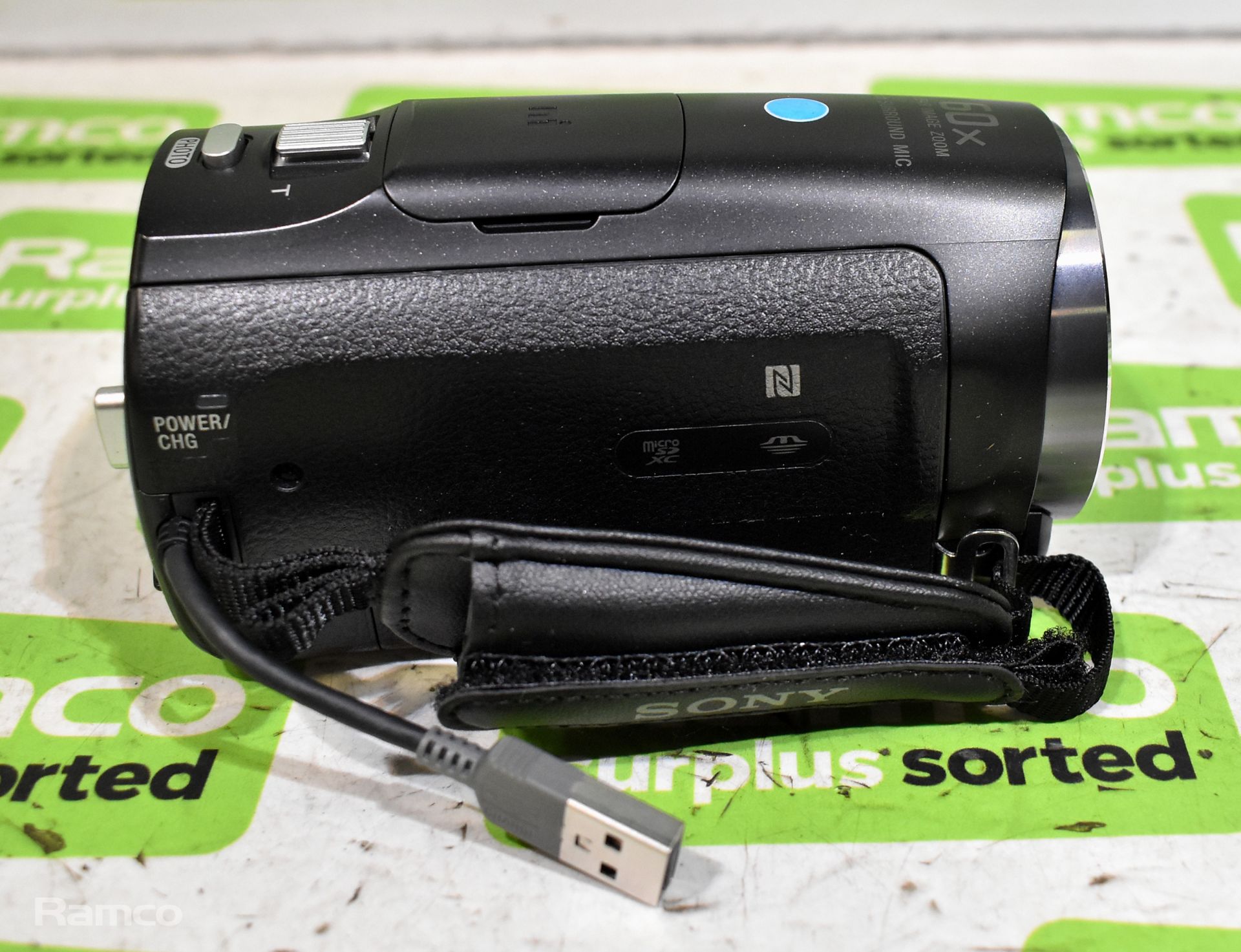 Sony HDR-PJ620 digital HD video camera recorder, Sony NP-FV50 980mAh battery - Bild 4 aus 8