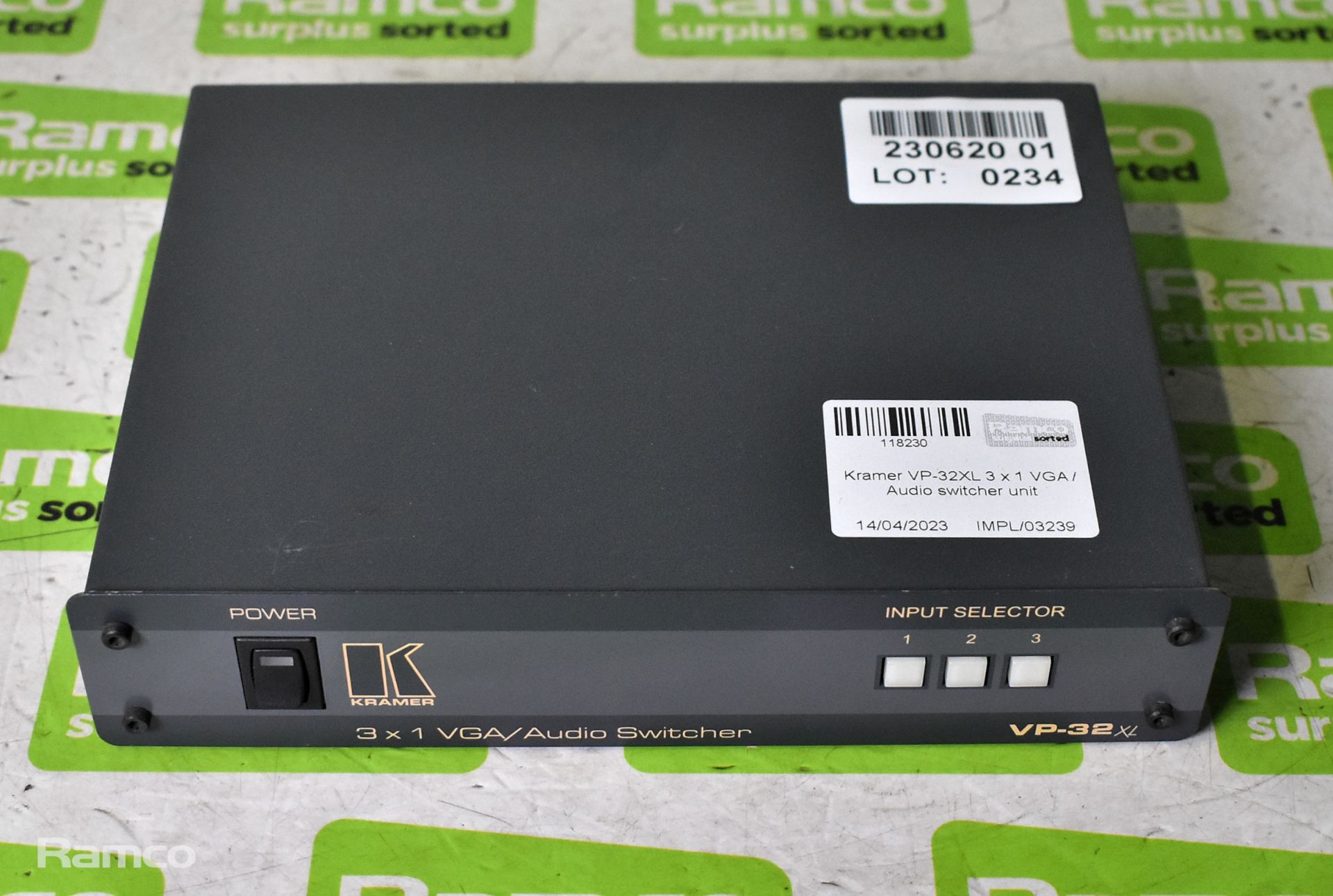 Kramer VP-32XL 3 x 1 VGA / Audio switcher unit