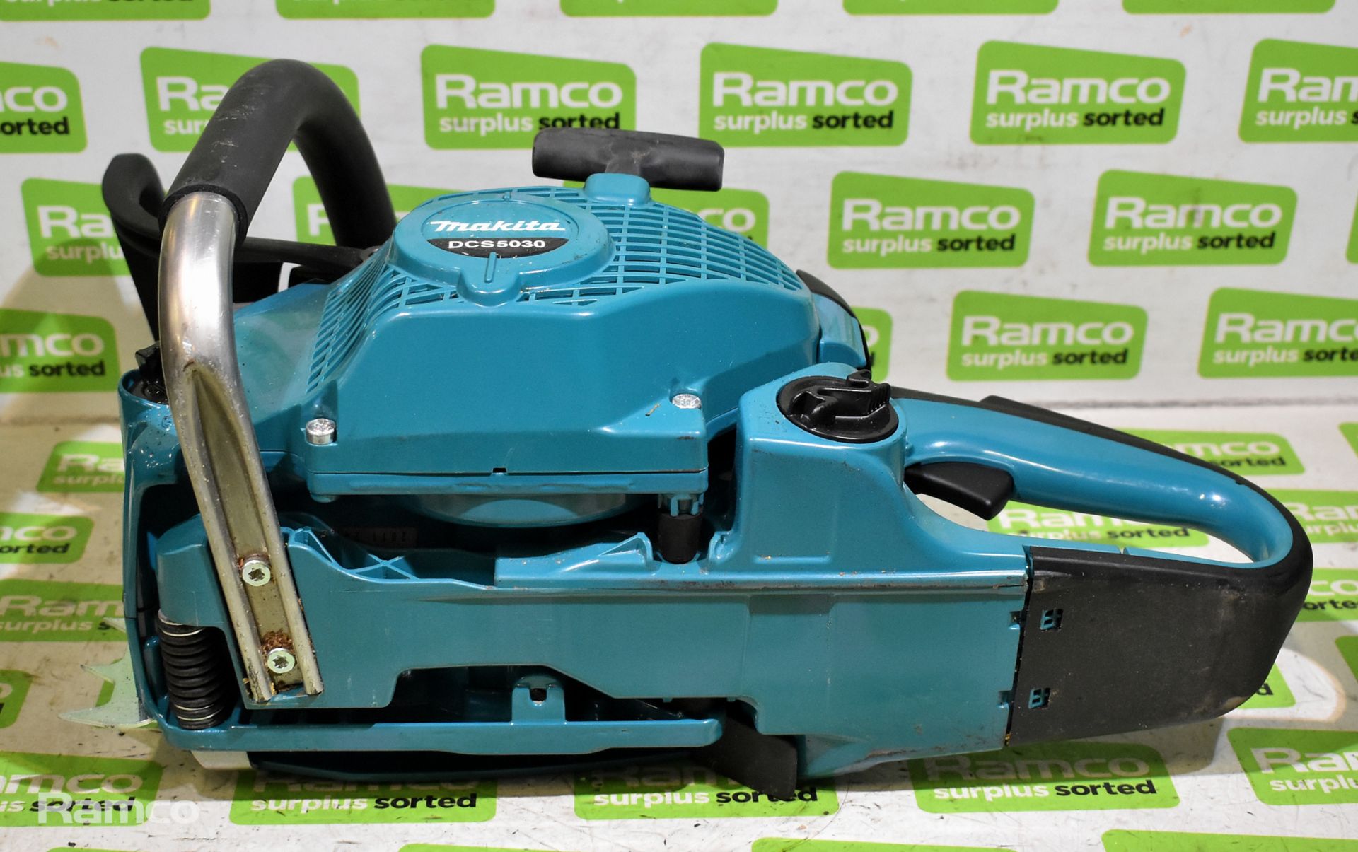 Makita DCS5030 50cc petrol chainsaw - BODY ONLY - Bild 5 aus 5