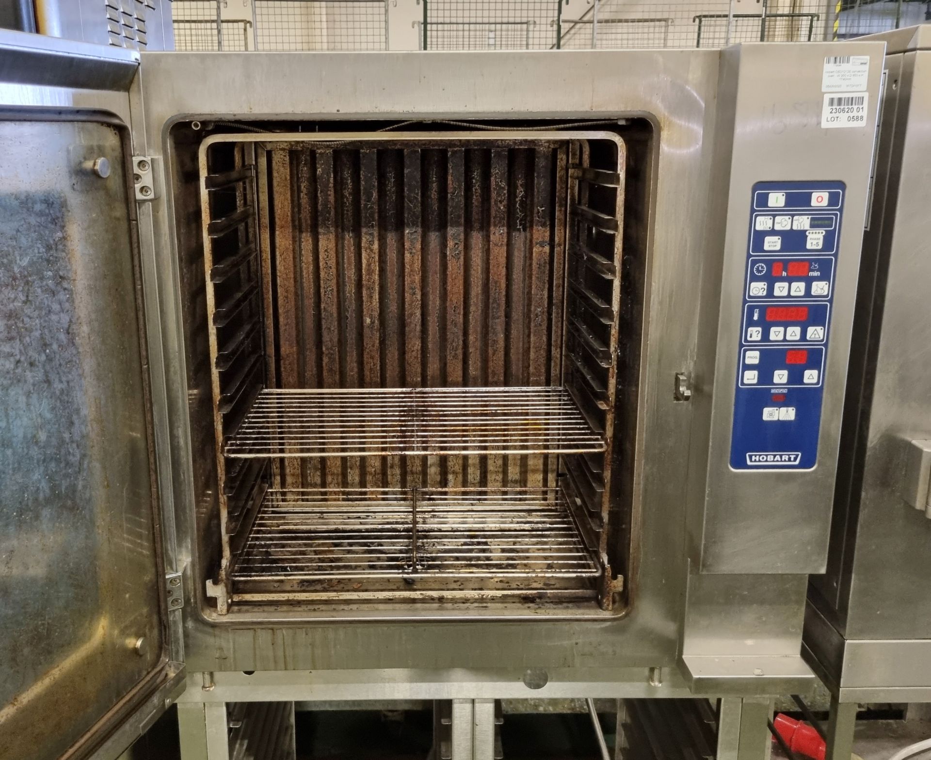 Hobart CSD1012E convection oven - W 950 x D 850 x H 1740mm - Image 5 of 6