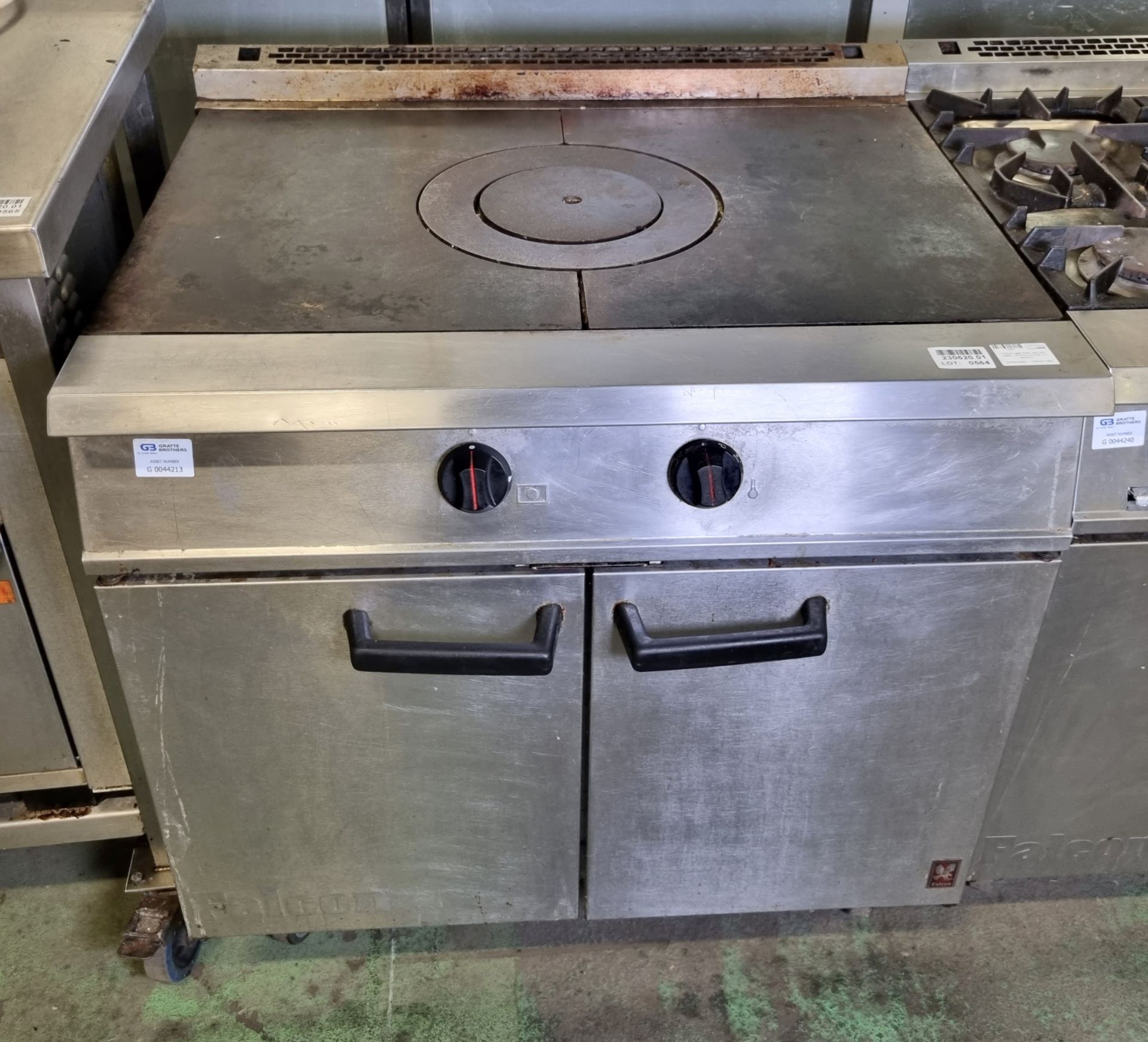 Falcon gas oven with hot plate - W 910 x D 820 x H 980mm - Image 2 of 4