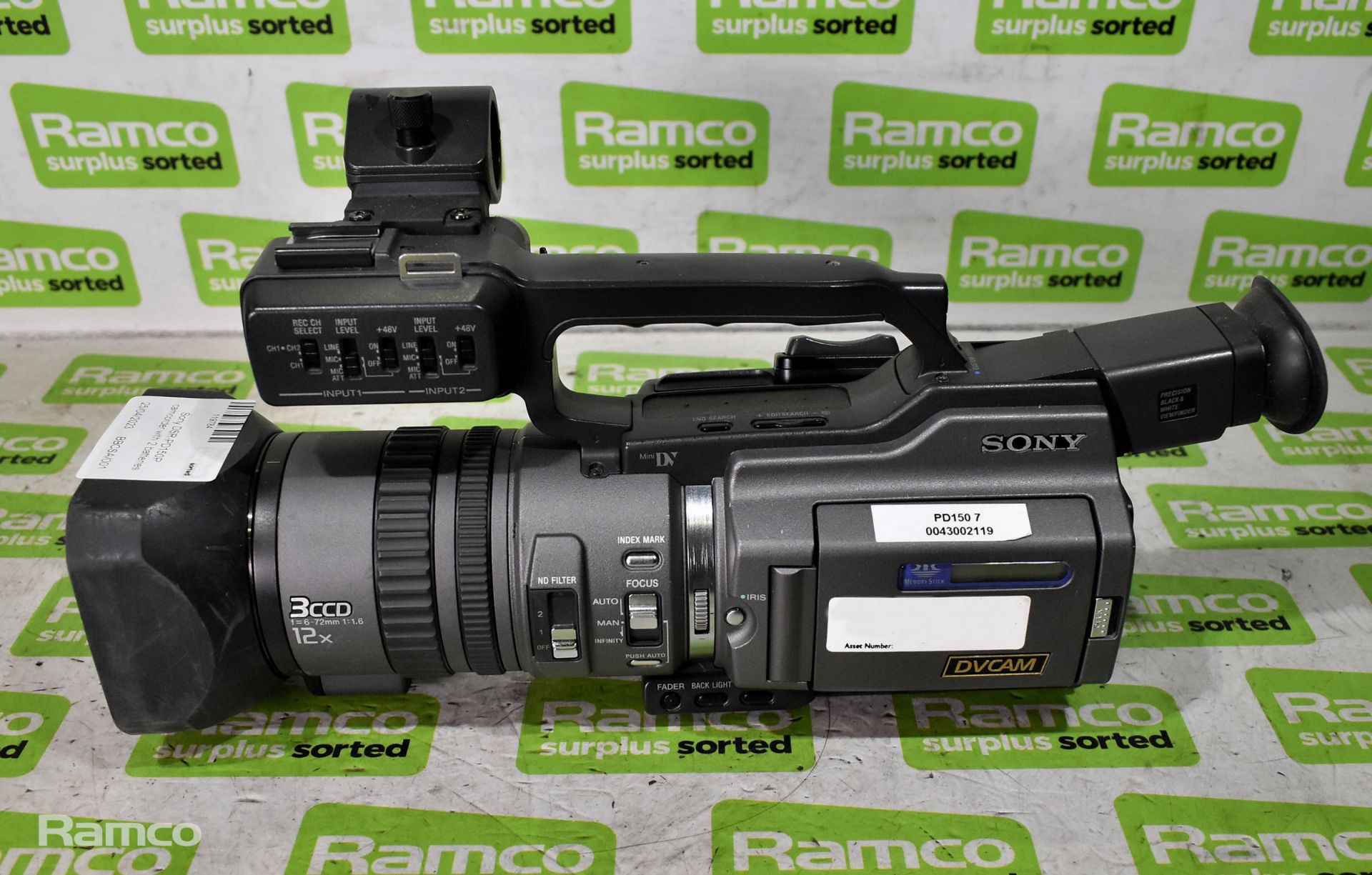 Sony DSR-PD150P camcorder with 2 batteries - Bild 8 aus 14