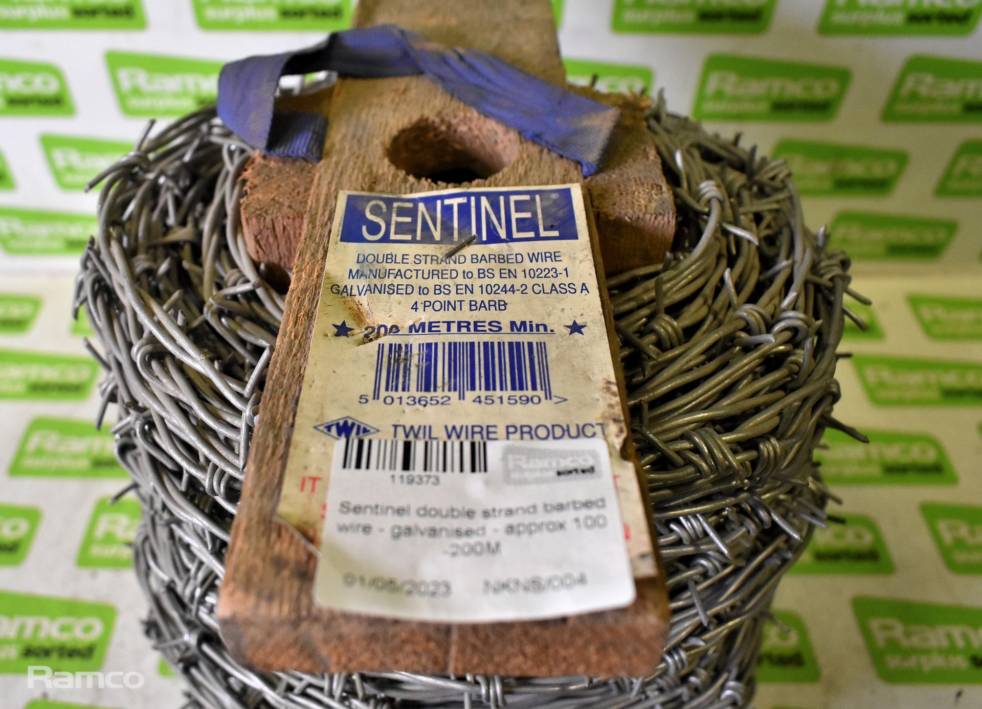 Sentinel double strand barbed wire - galvanised - approx 100M - Image 2 of 3