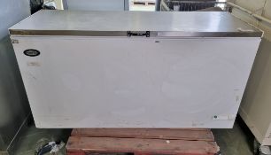 Foster EL 61 SS chest freezer - W 1730 x D 720 x H 900mm