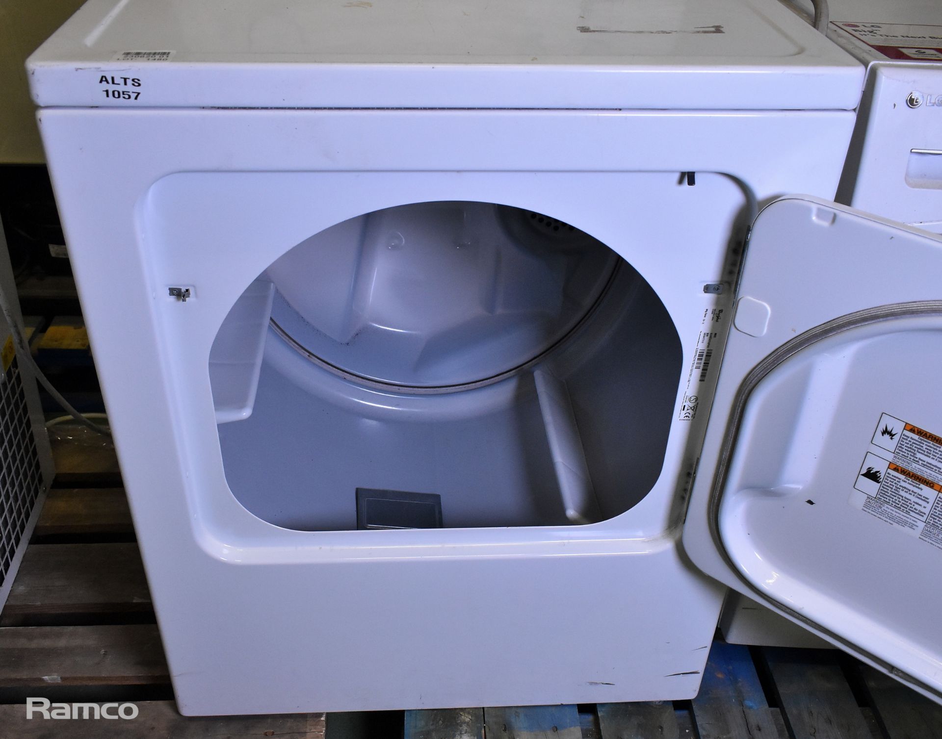 Whirlpool 3LWED4705FW Classic 15kg vented tumble dryer - L 750 x W 650 x H 1070mm - Image 4 of 5