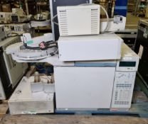 HP 5890 series ii gas chromatograph with accessories