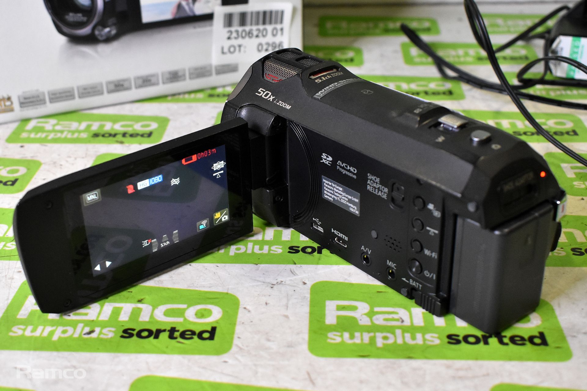 Panasonic HC-V785 camcorder - with battery & charger - Bild 2 aus 11