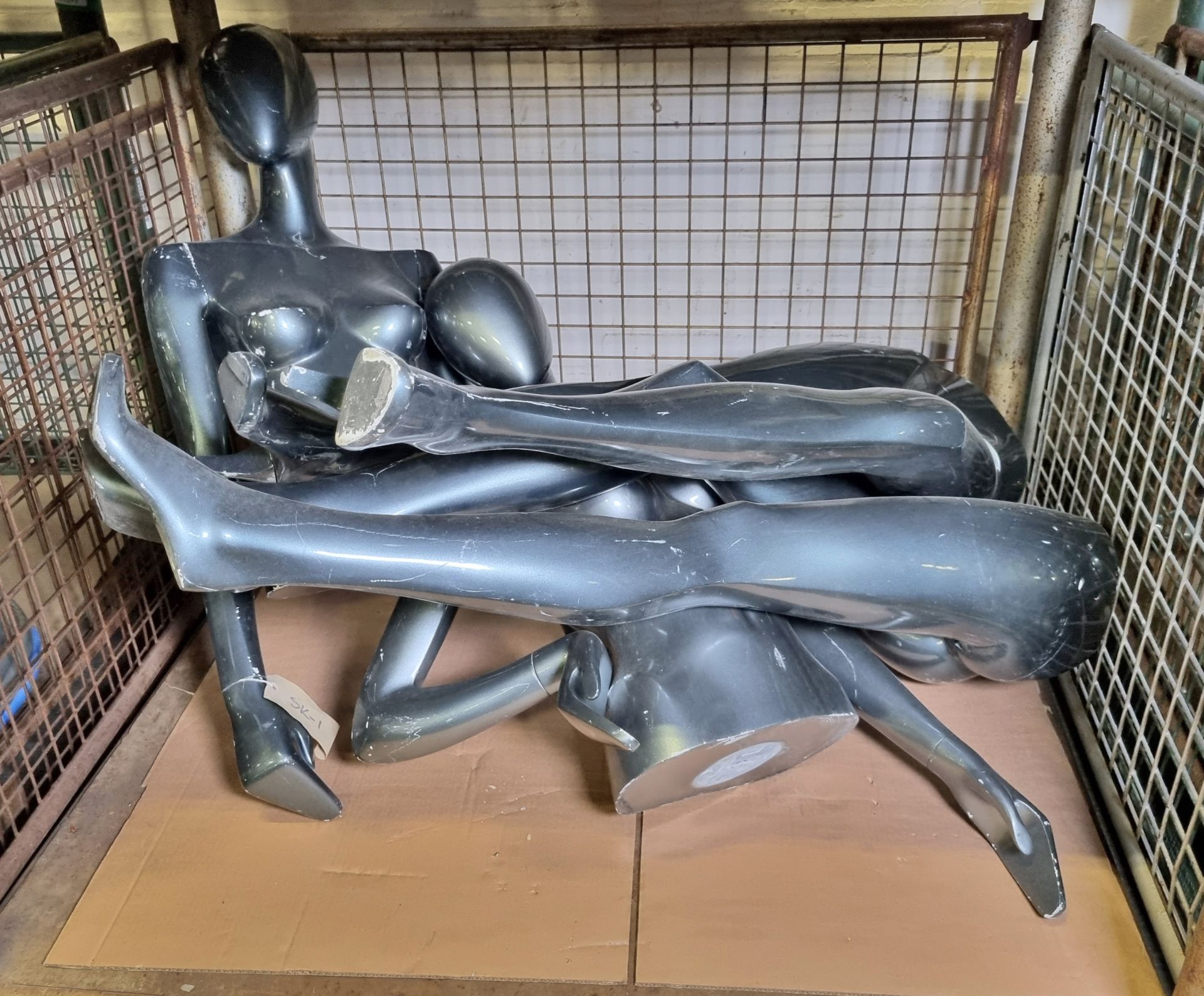 2x metallic grey plastic female mannequins with detachable limbs - Image 2 of 3