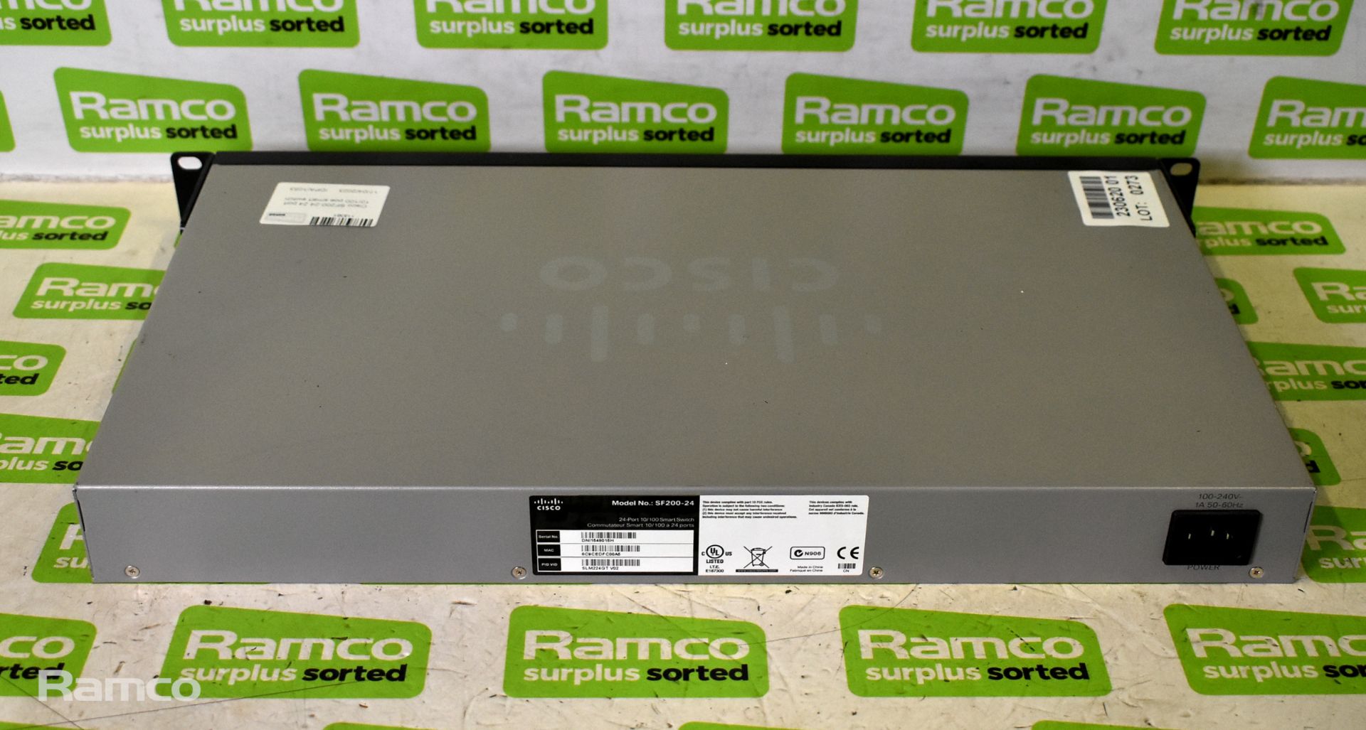 Cisco SF200-24 24 port 10/100 poe smart switch - Image 3 of 4