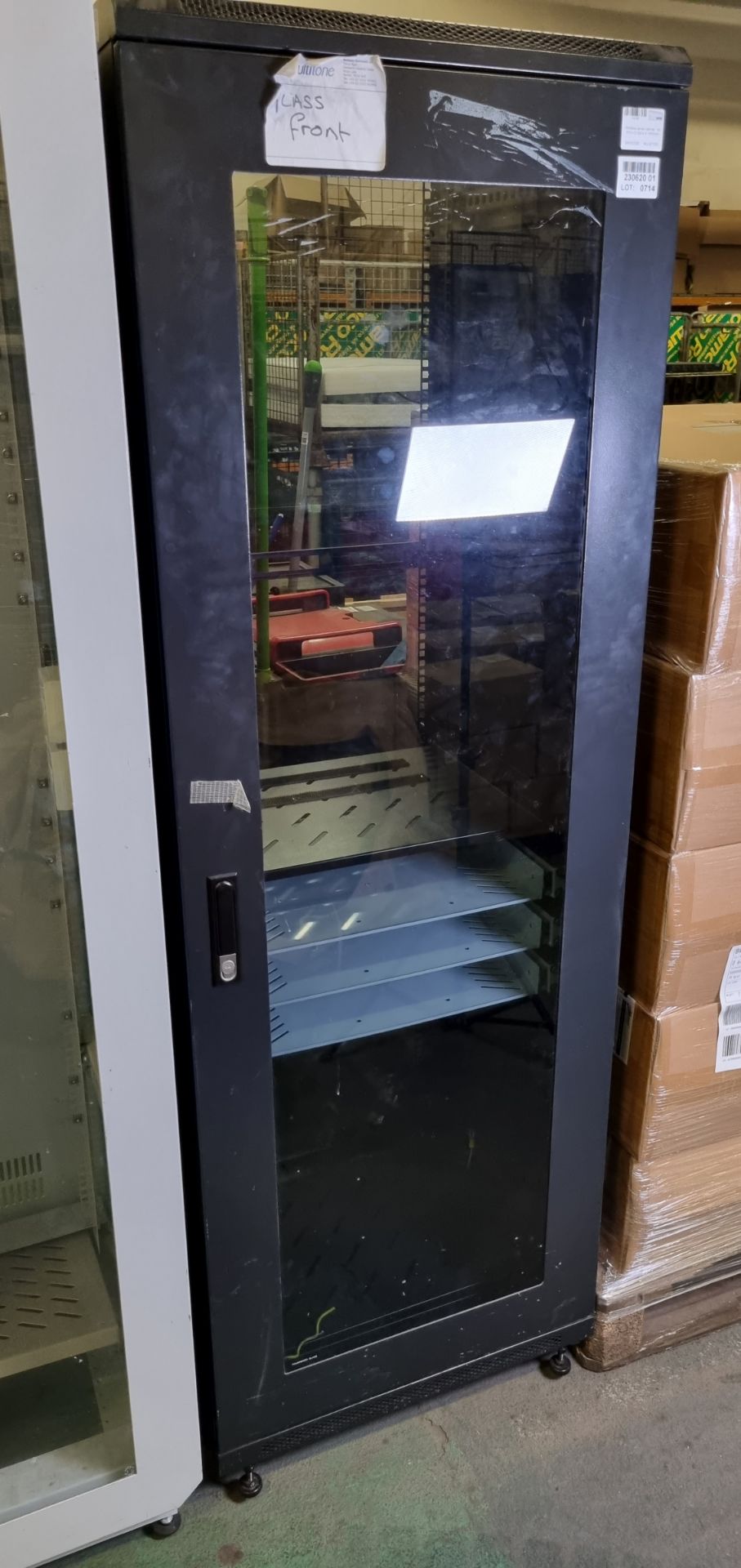 Portable server cabinet - W 610 x D 620 x H 1850mm - Image 2 of 3