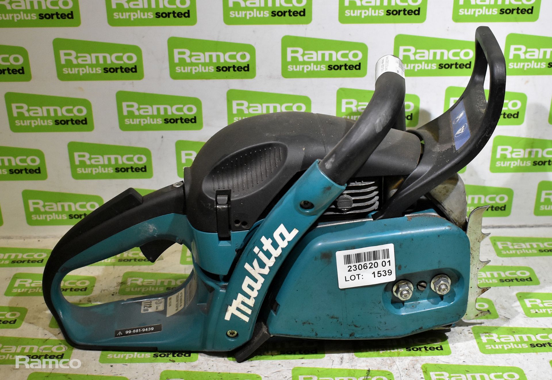 Makita DCS5030 50cc petrol chainsaw - BODY ONLY