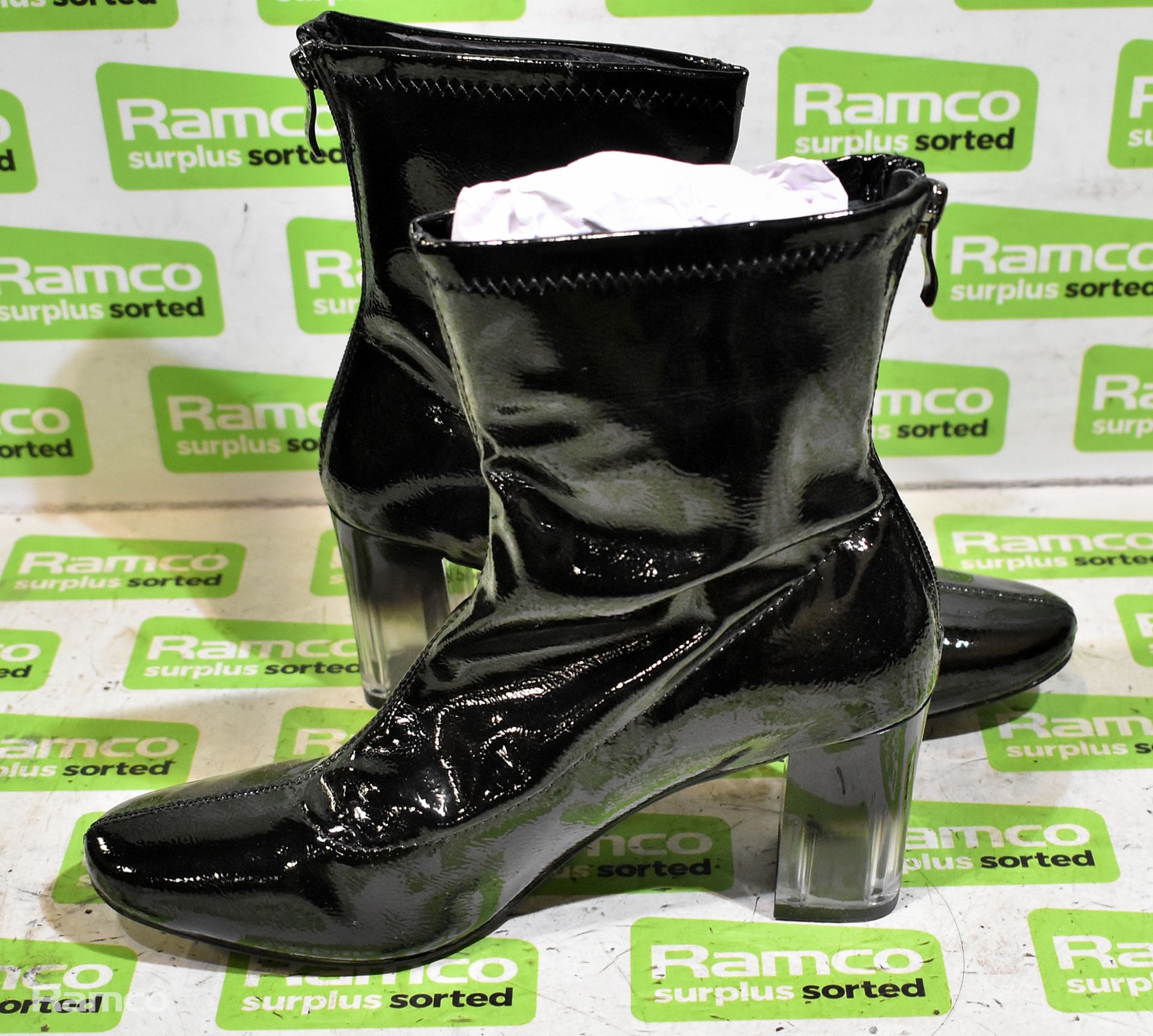 Spot On F50686 black patent zip-up boots - UK size 6 - not worn - still boxed - Bild 2 aus 7