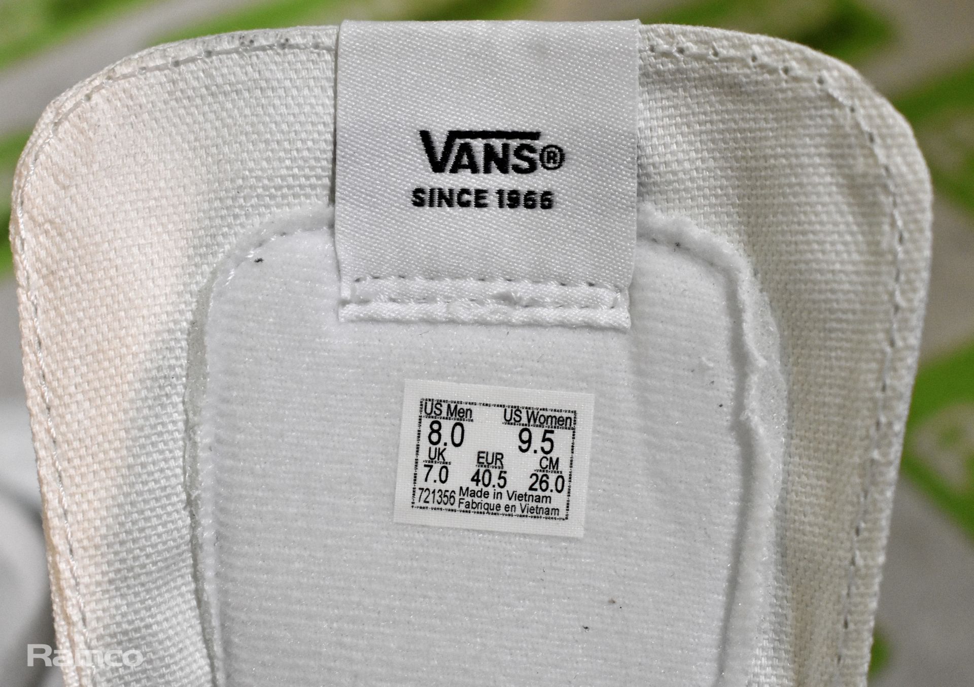 VANS Sk8-Hi white high top trainers - UK size 7 - not worn, still in box - Bild 6 aus 6