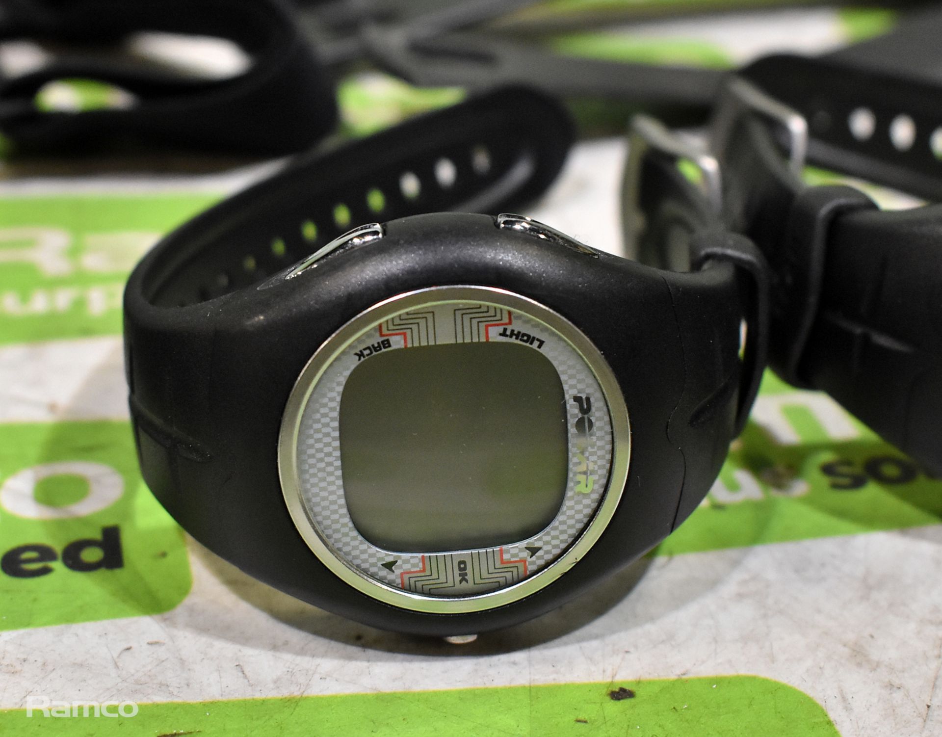 4x Polar F6 heart rate monitor watch and chest monitors - Image 4 of 5