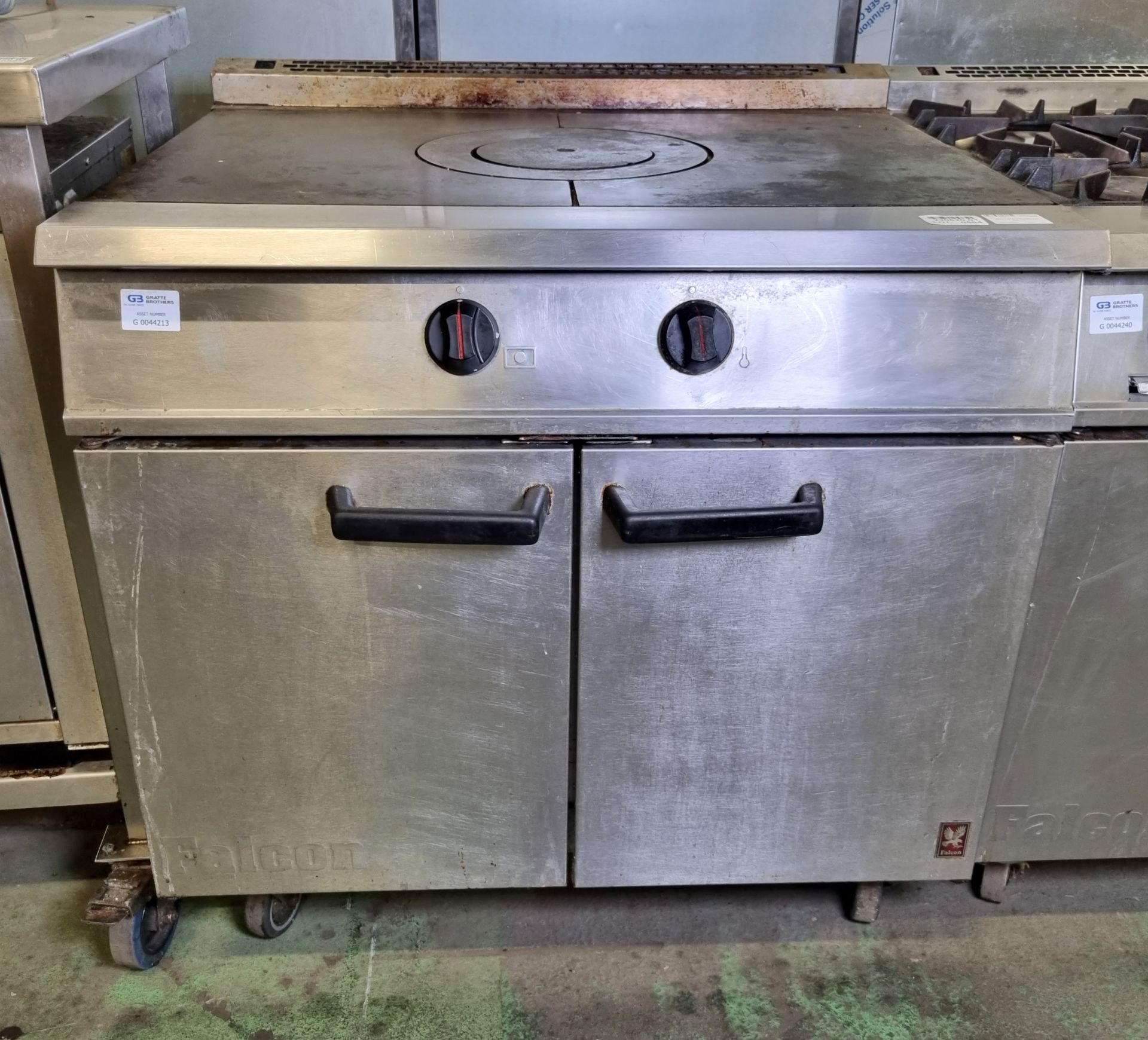 Falcon gas oven with hot plate - W 910 x D 820 x H 980mm