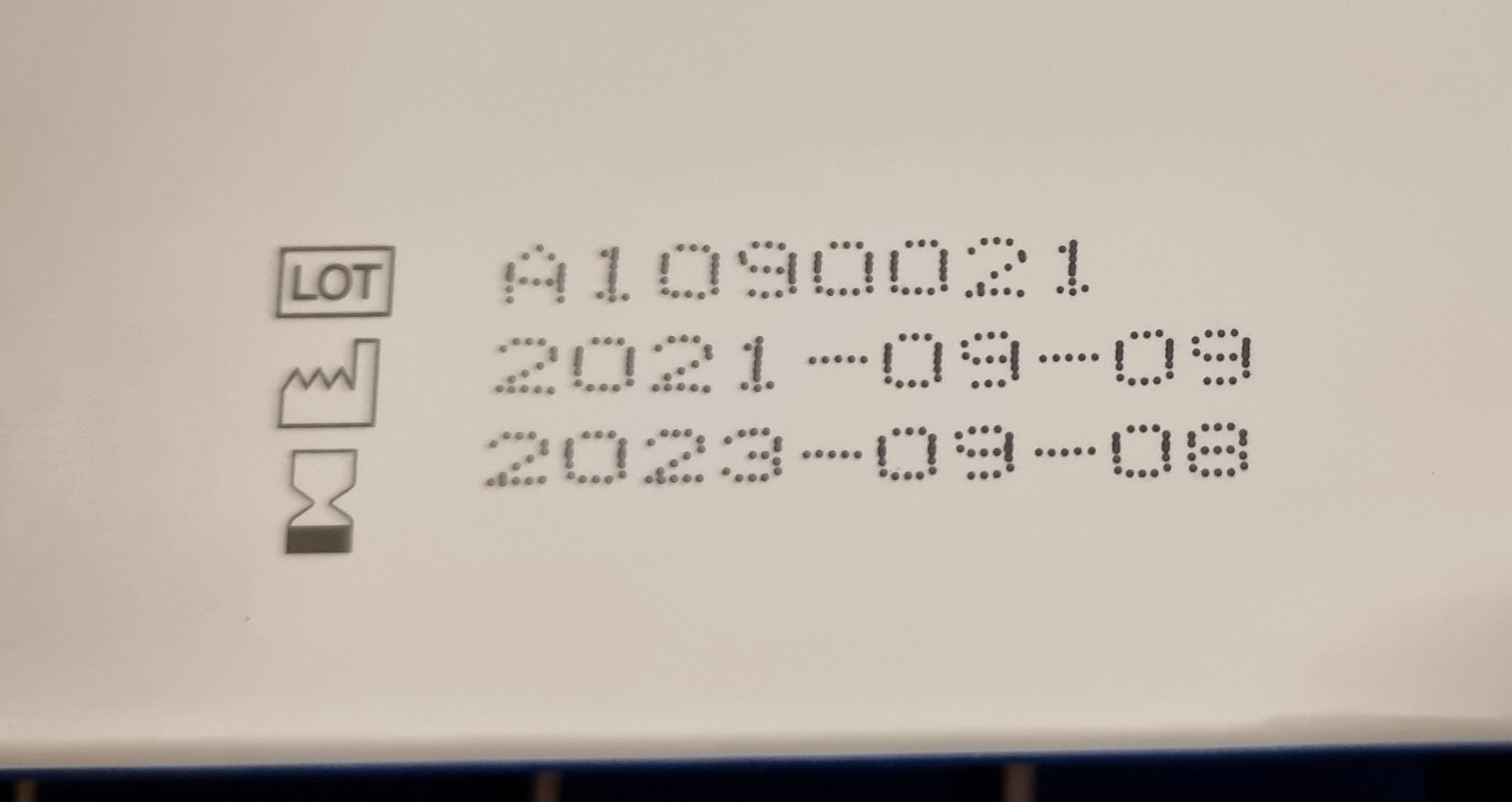 7x boxes of Flowflex SARS-CoV-2 antigen rapid test (self testing) - 392 tests per box - Image 3 of 5