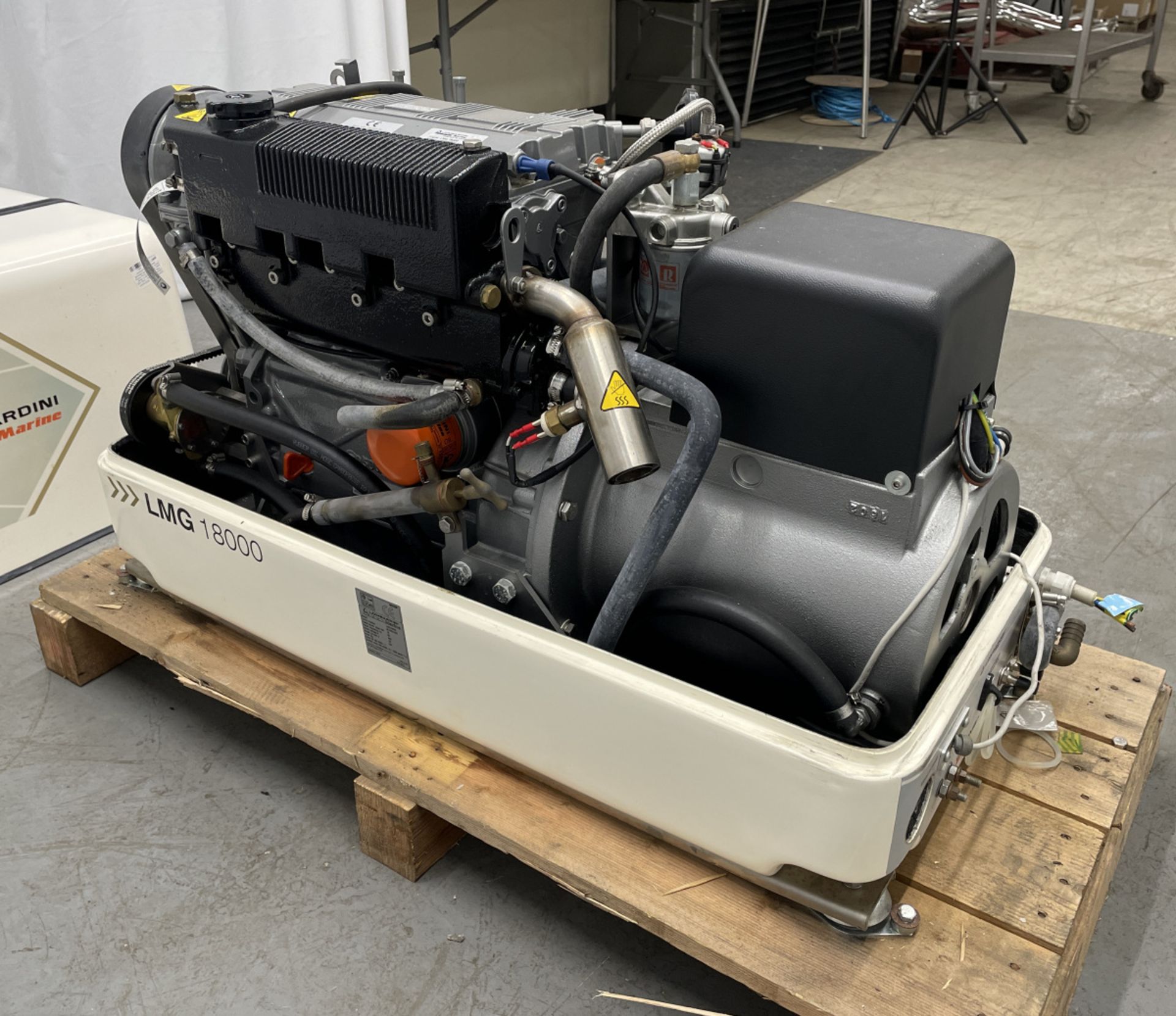 Lombardini Marine diesel generator equipped with marine engine FOCS series: LMG 18000 - Bild 3 aus 22